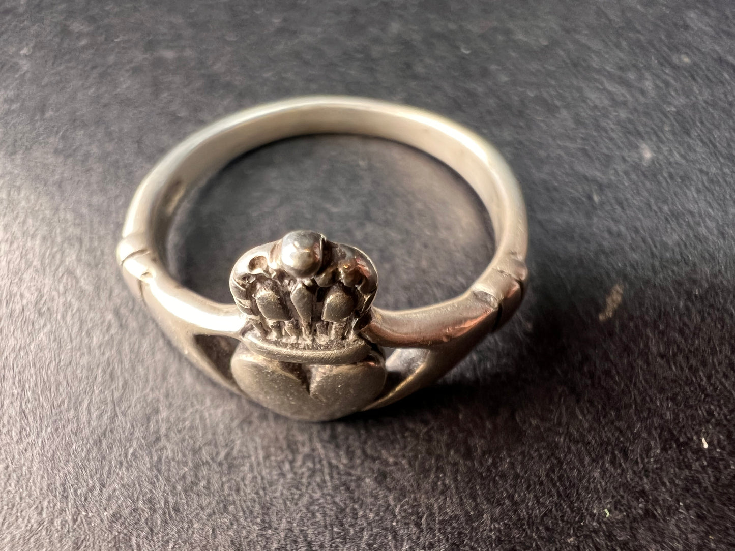 Vintage claddagh sterling silver ring size 6