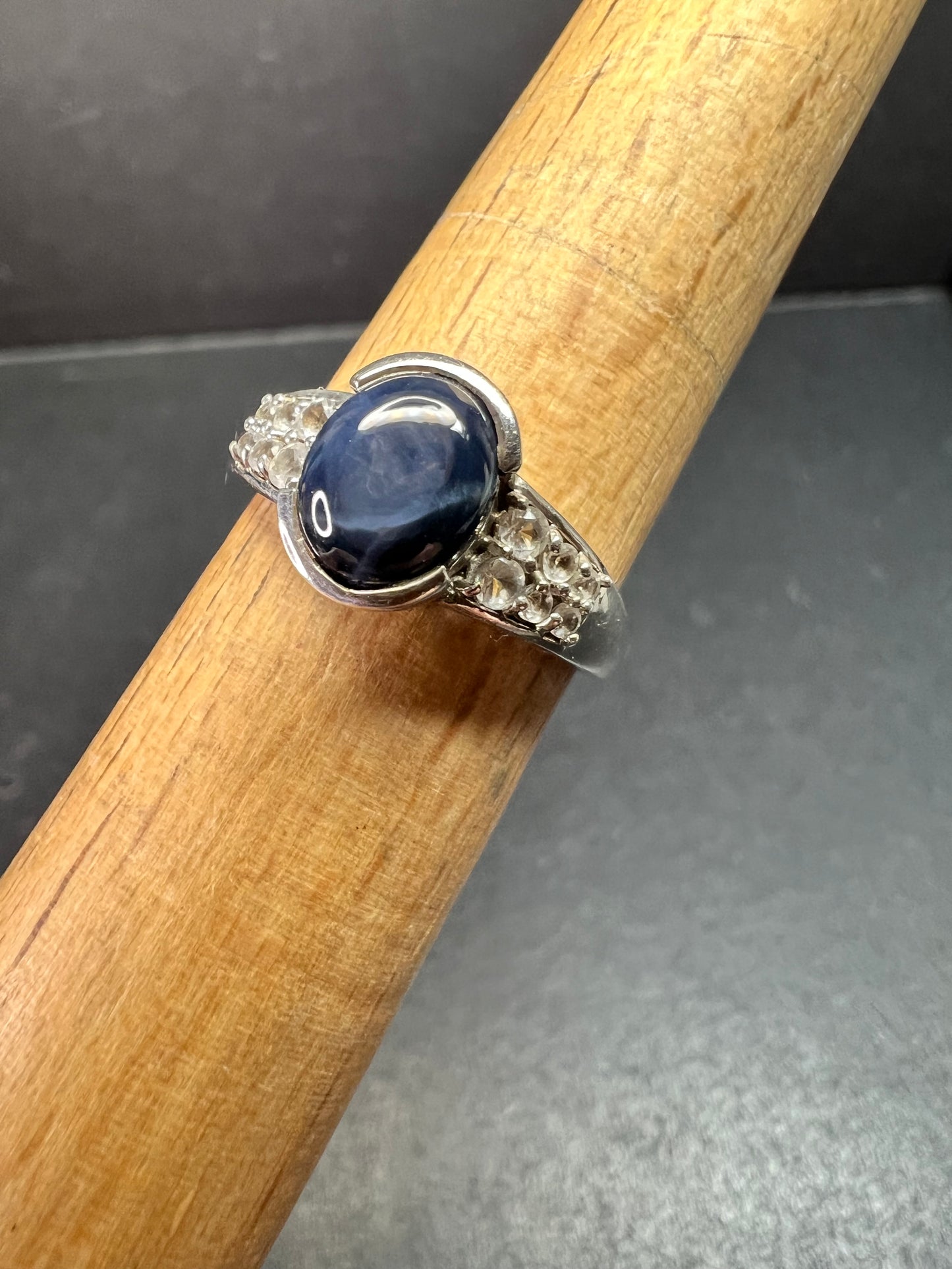 Vintage Star Sapphire & White Topaz Sterling Silver Ring 8