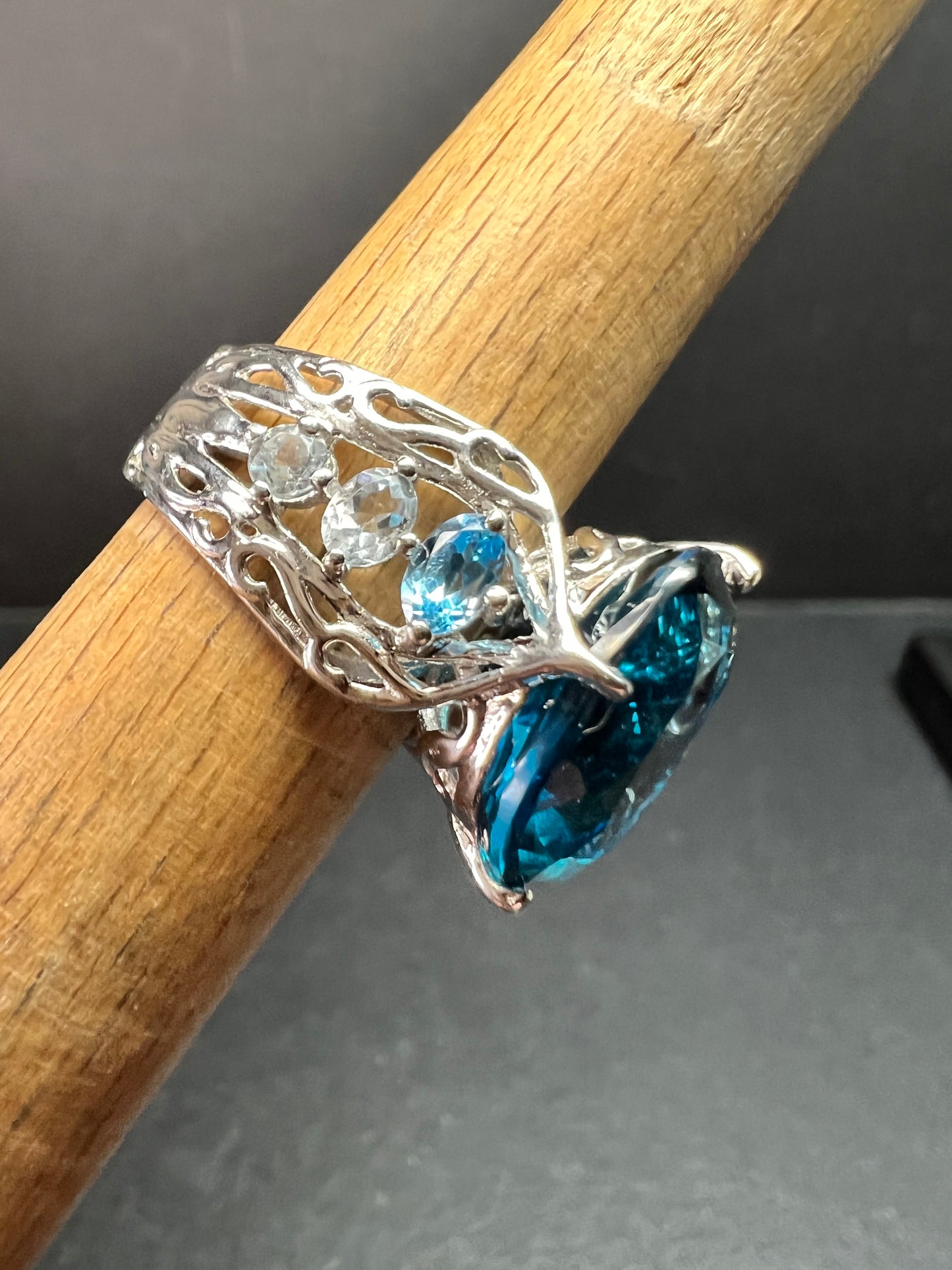 Sterling Silver London Blue Topaz Ring Size 6.5