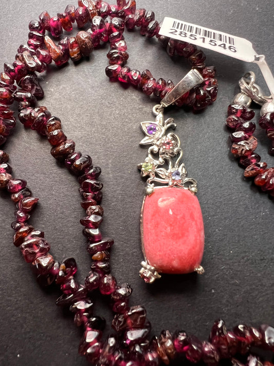 Norwegian Thulite and garnet chip necklace with sterling silver pendant and clasp