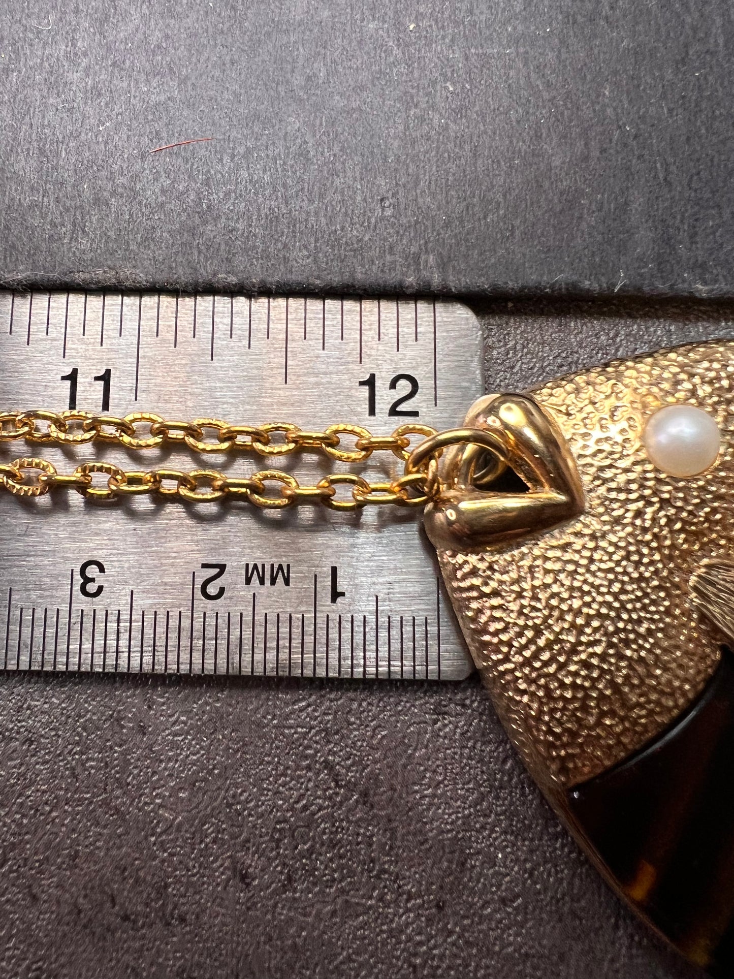 Vintage Sarah Coventry Fish Pendant Necklace 24” Gold Tone Lucite Pearl