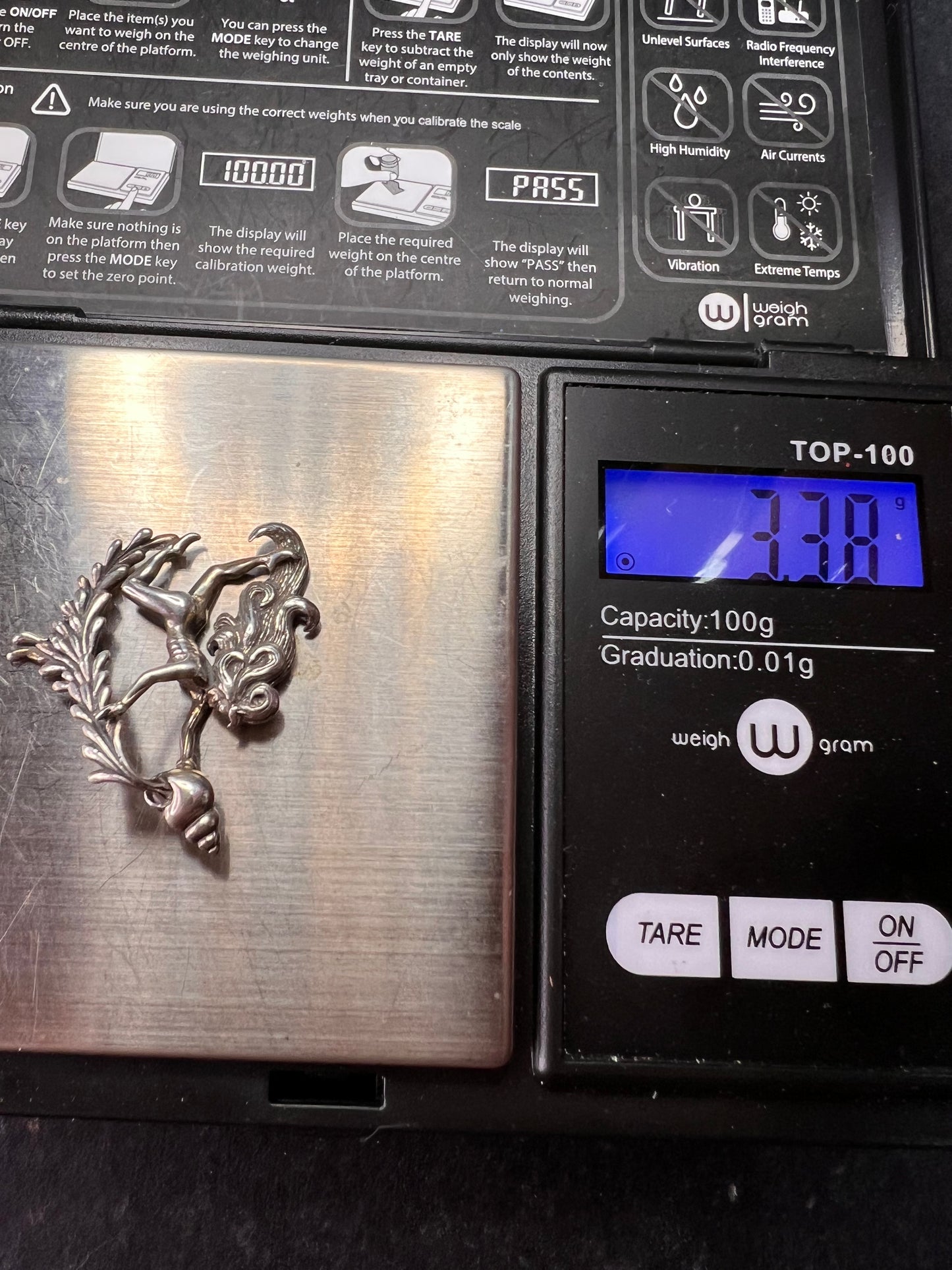 Vintage Sterling Silver Aquarius Water Bearer Zodiac Pendant 3.38g