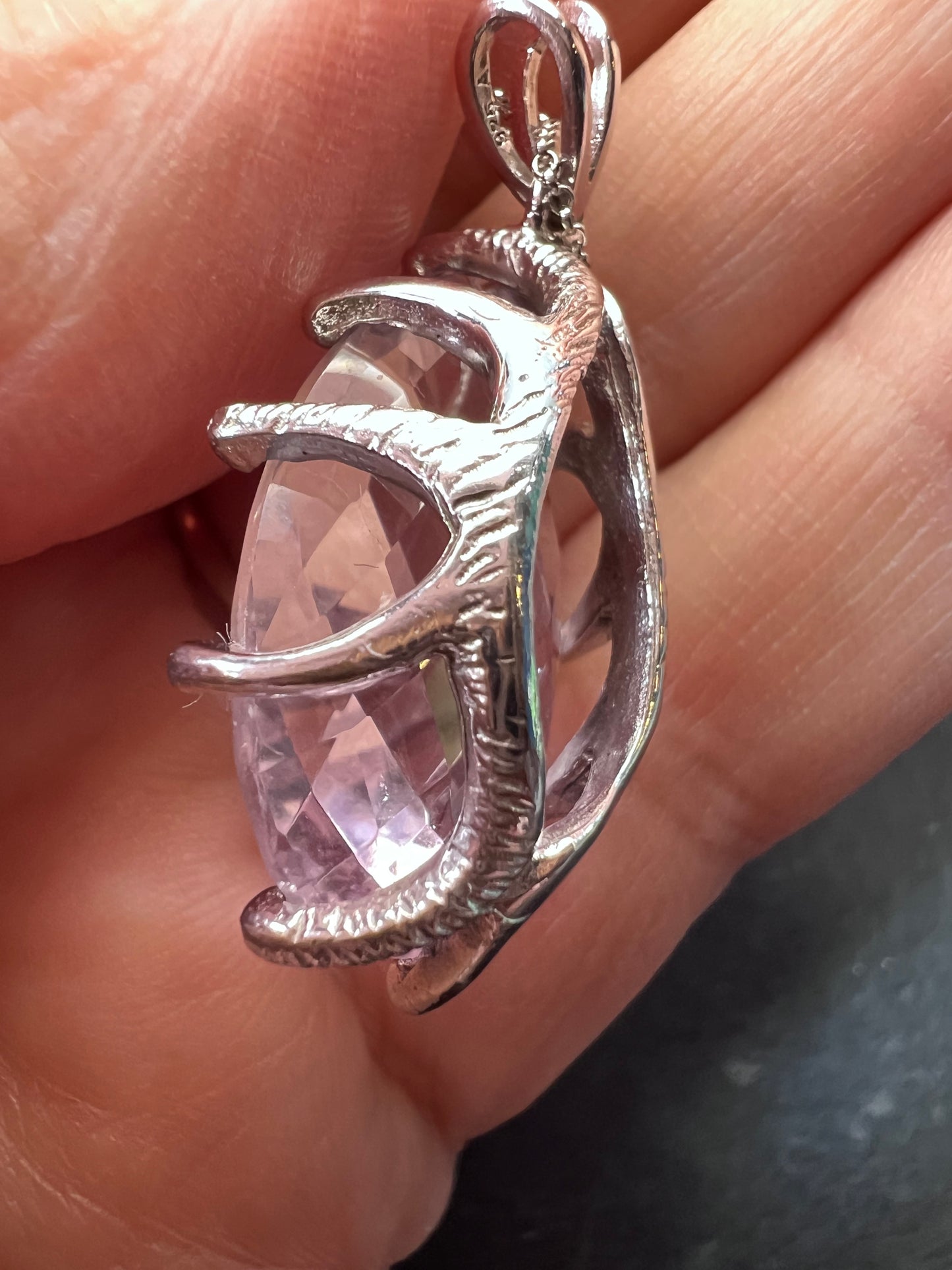 Rose de France amethyst teardrop pendant necklace in sterling silver 17.00 ctw