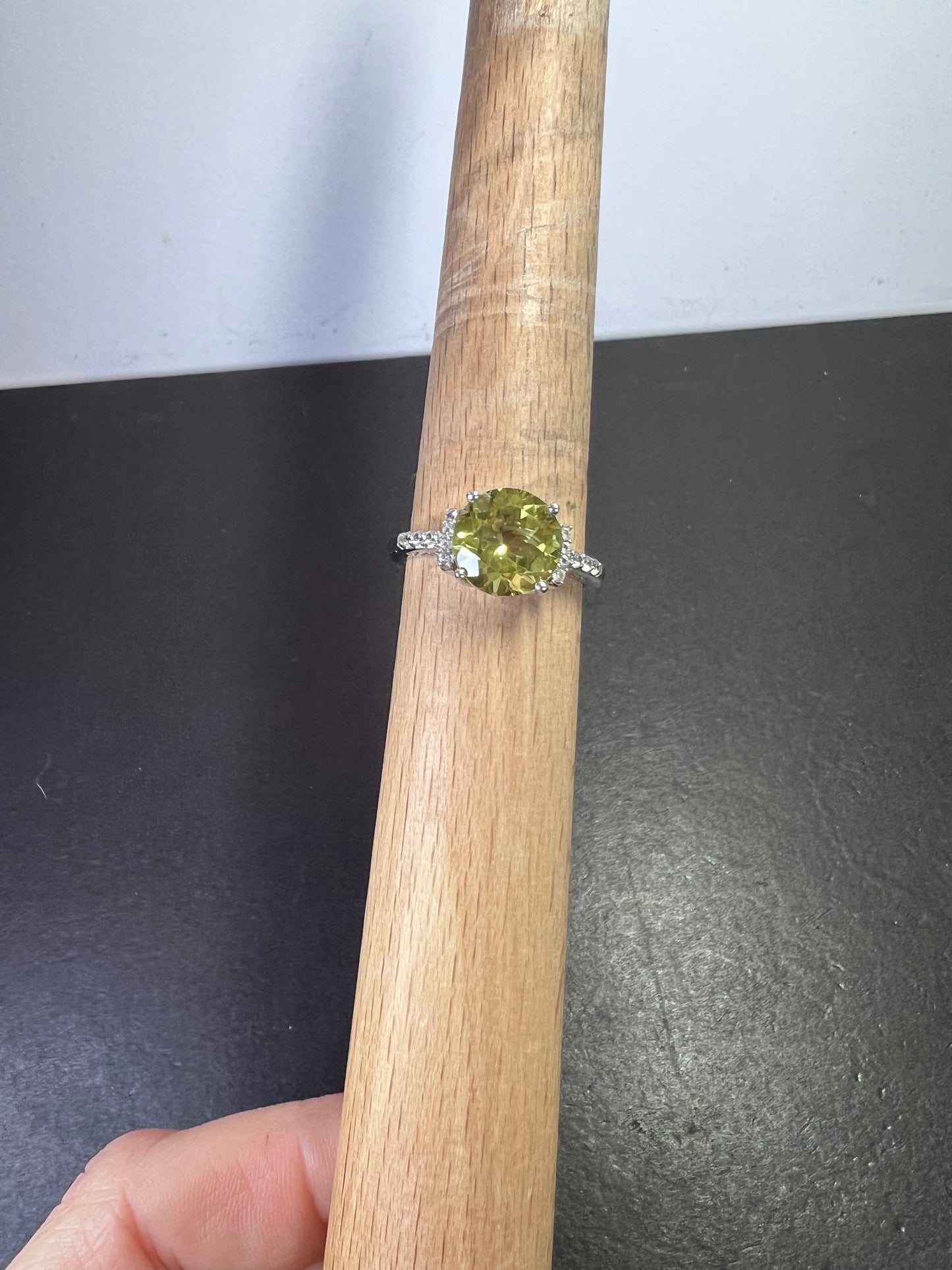 Ouro verde / lemon Quartz and white zircon sterling ring size 9