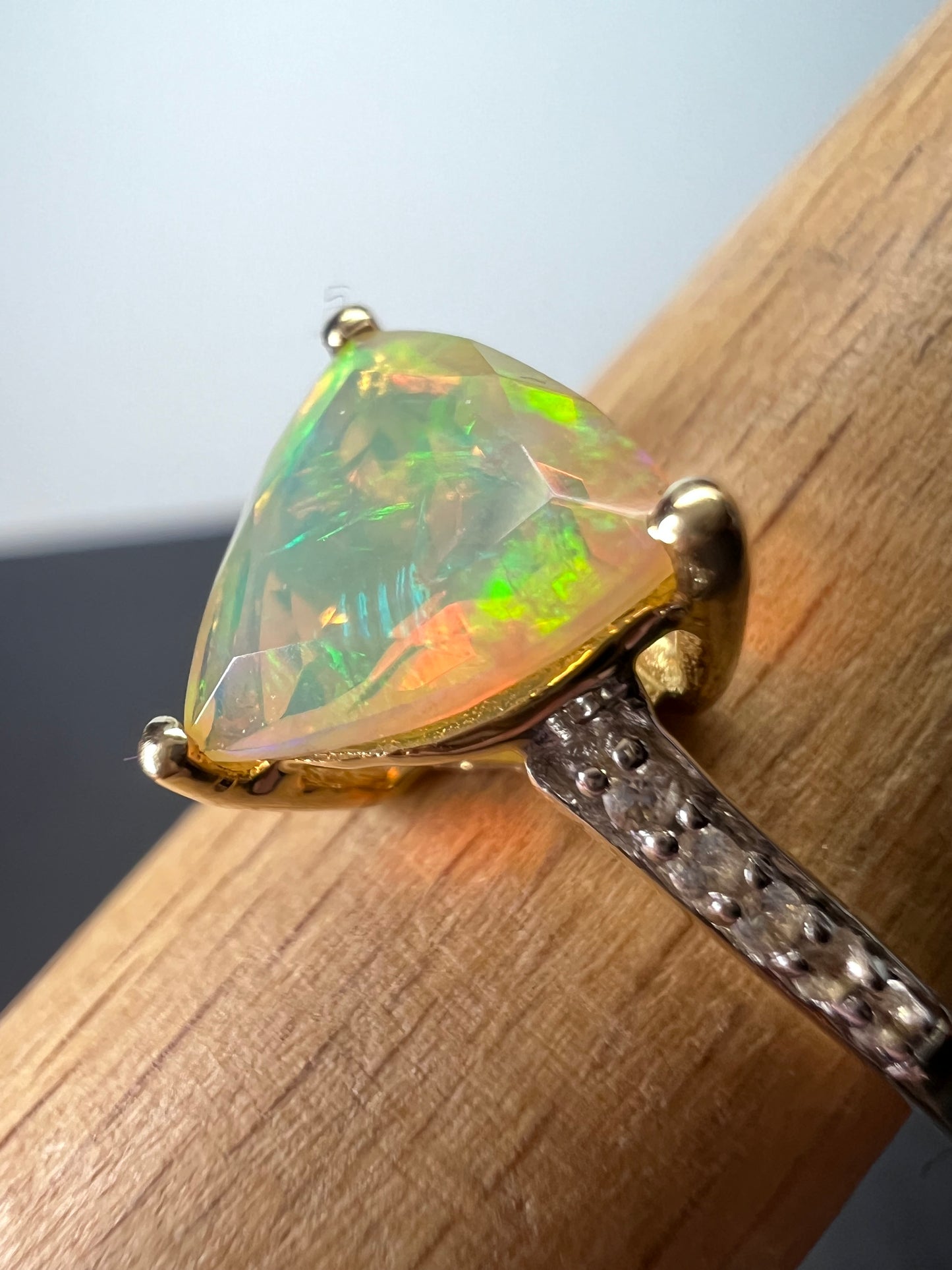 10k gold trilliant cut Ethiopian opal ring size 9