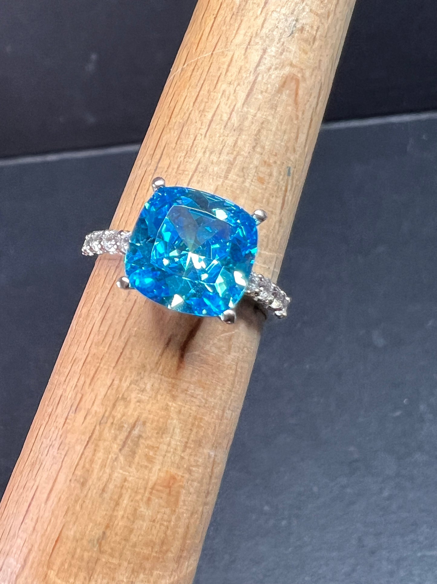 Vintage 14K White Gold Cushion Cut CZ Engagement Ring Size 7