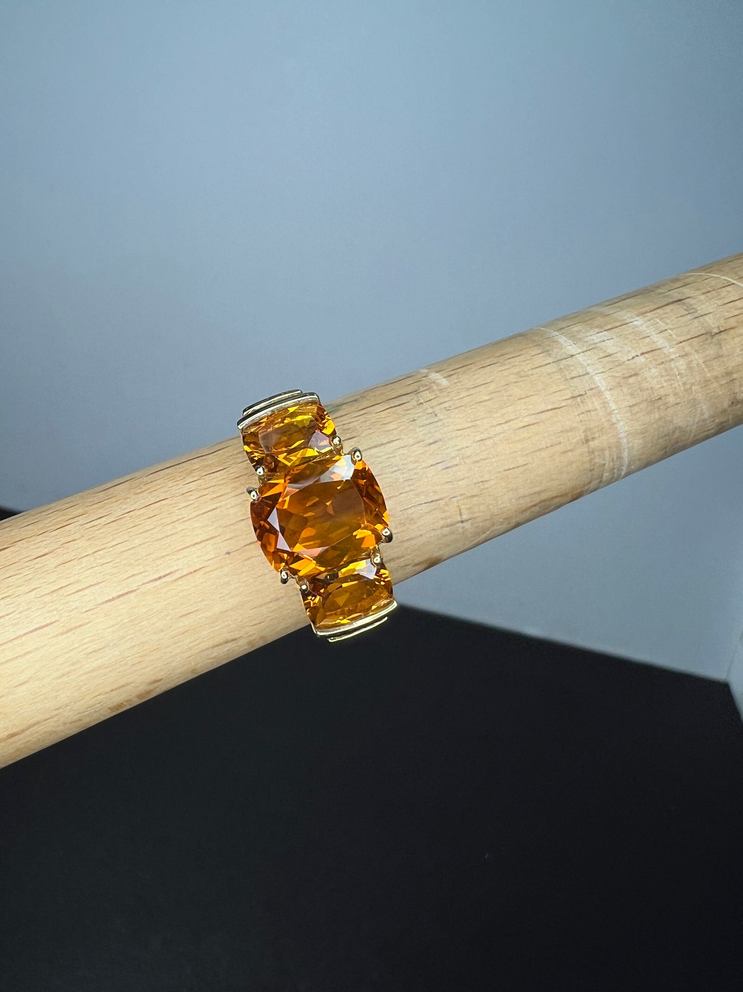 10k gold Mandarin citrine 3 stone Samuel Aaron ring size 9