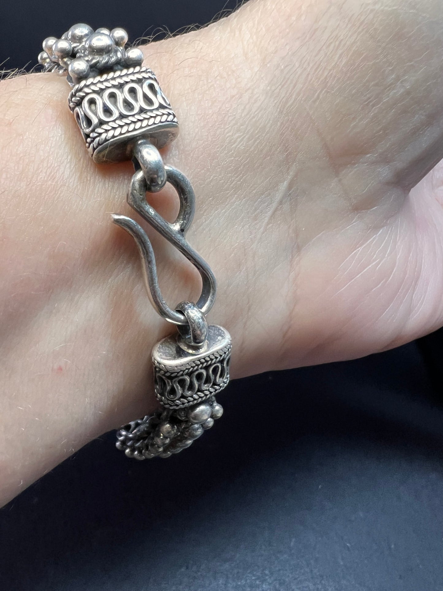 Vintage Suarti Bali sterling silver bracelet 7.75 inch