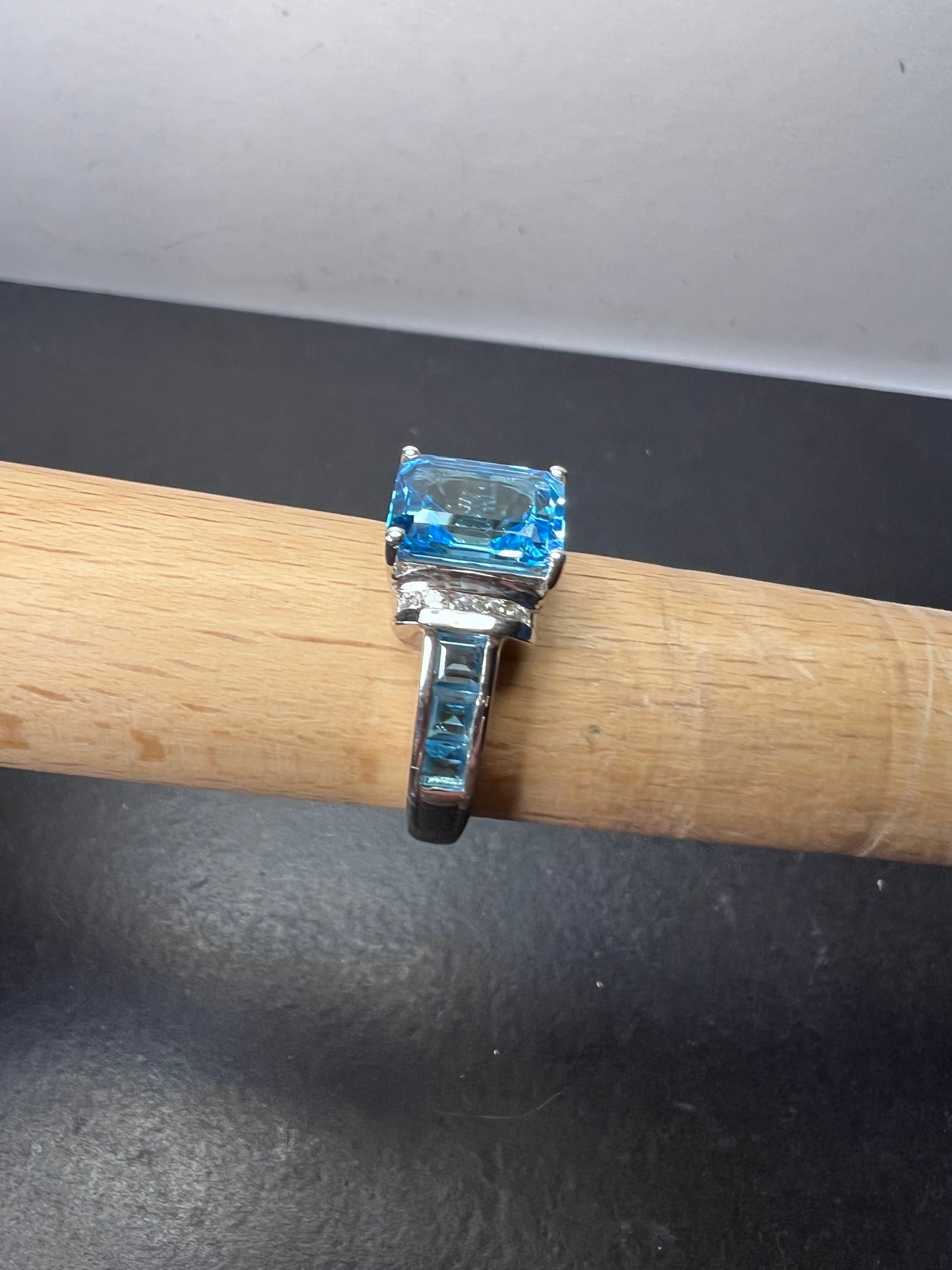 Blue and white topaz sterling silver ring size 9