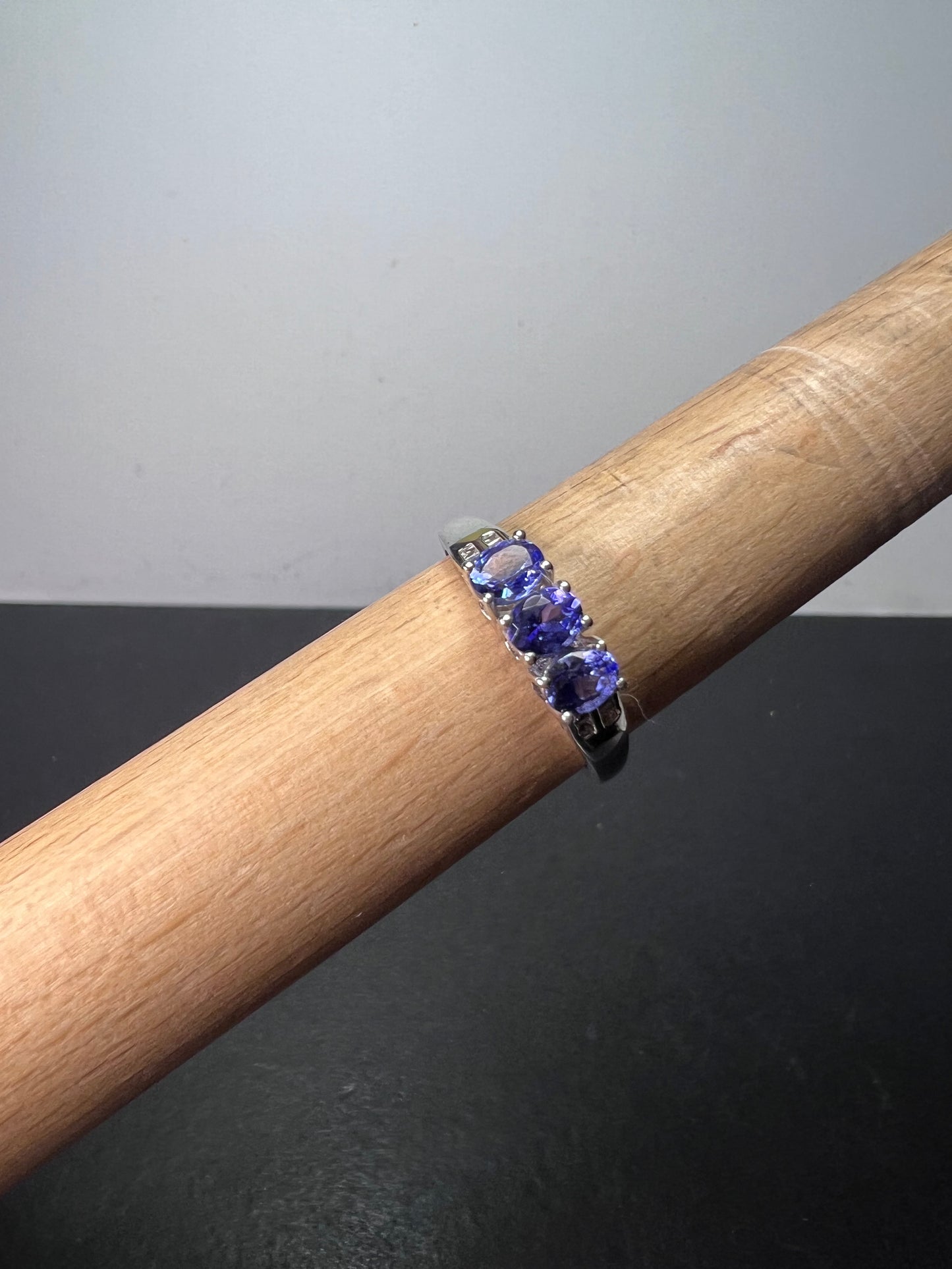 Tanzanite and diamond ring In sterling silver size 9