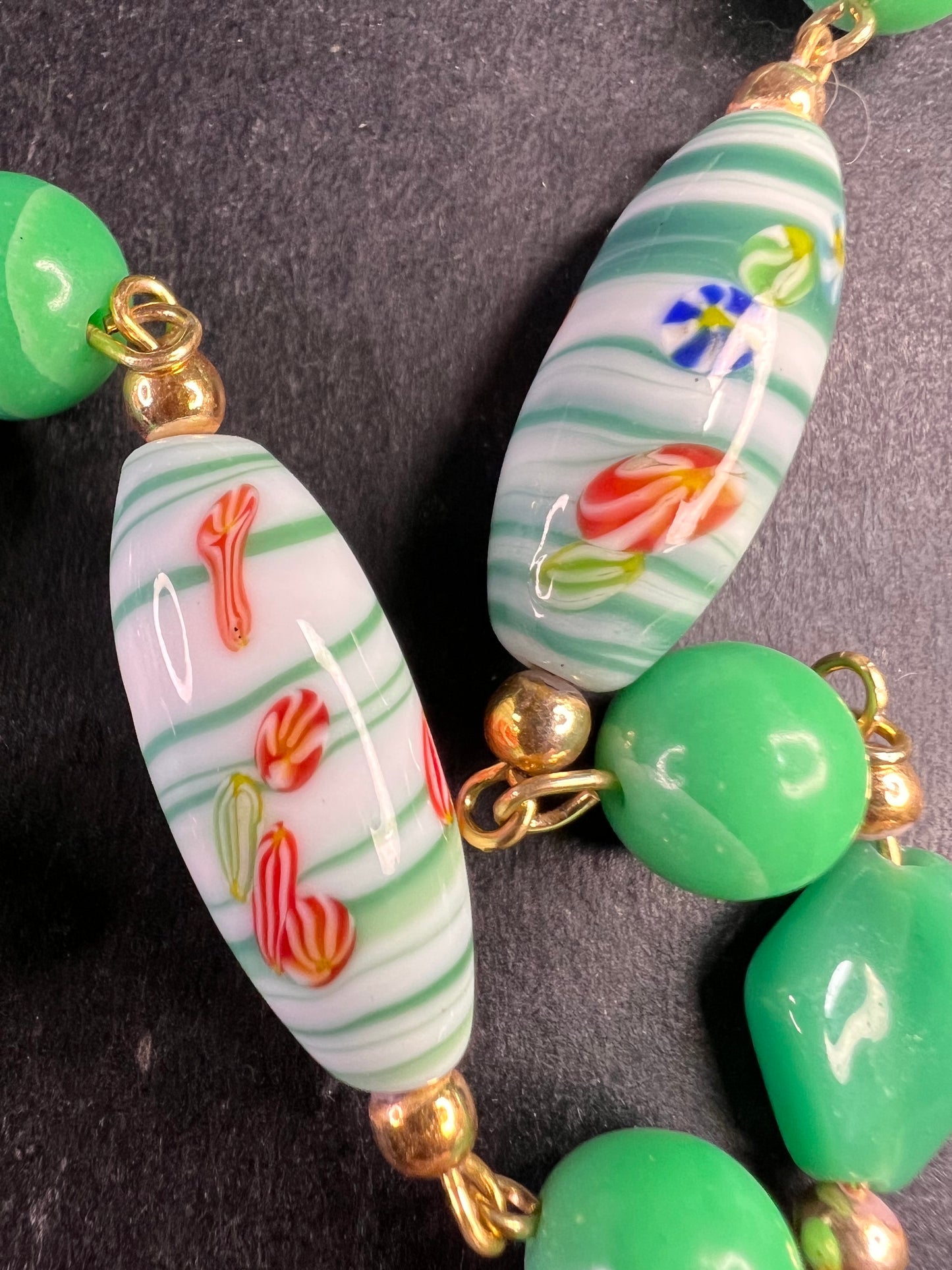Vintage 32" Italian Murano Art Glass Green Floral Beaded Necklace