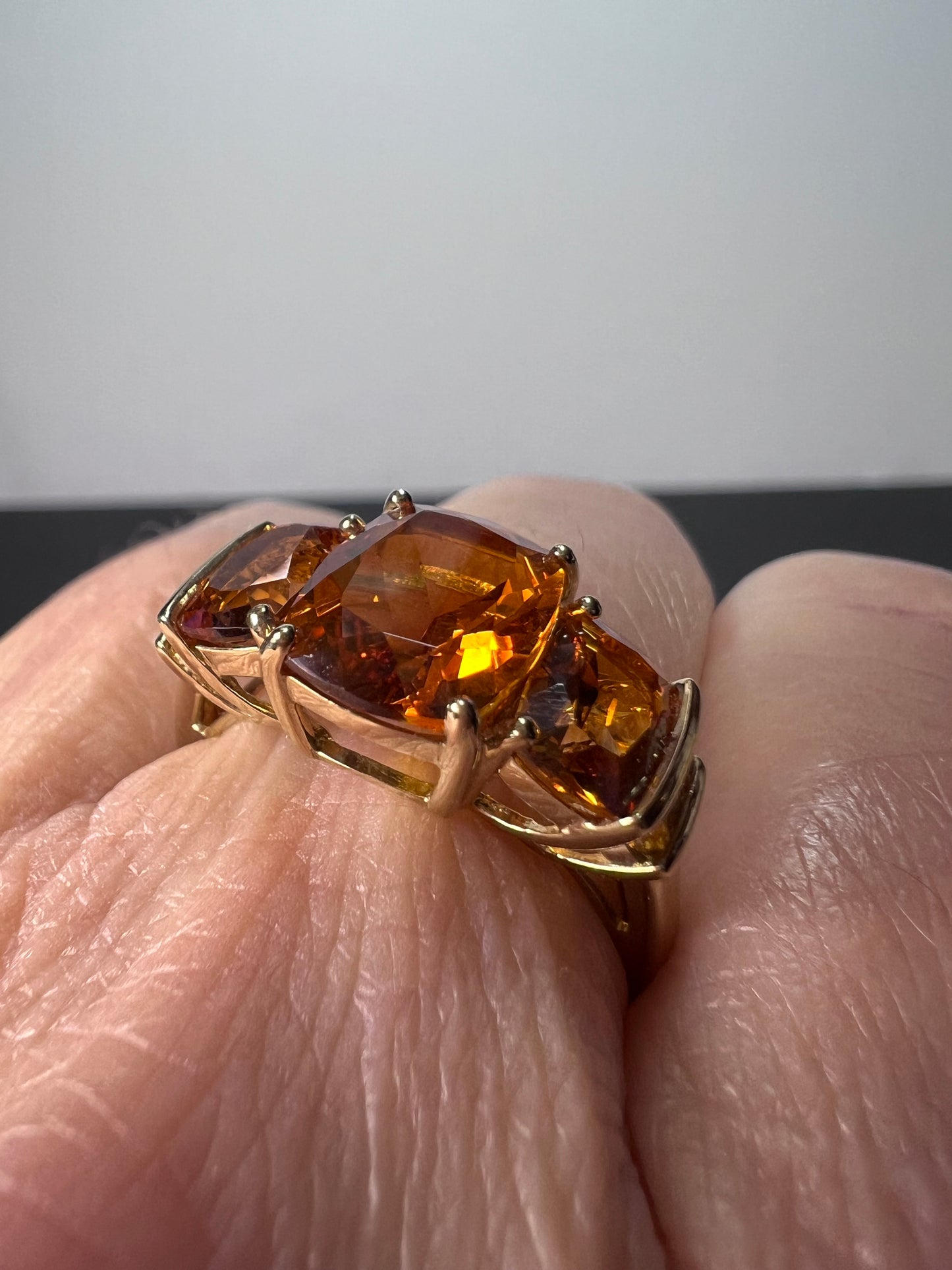 10k gold Mandarin citrine 3 stone Samuel Aaron ring size 9