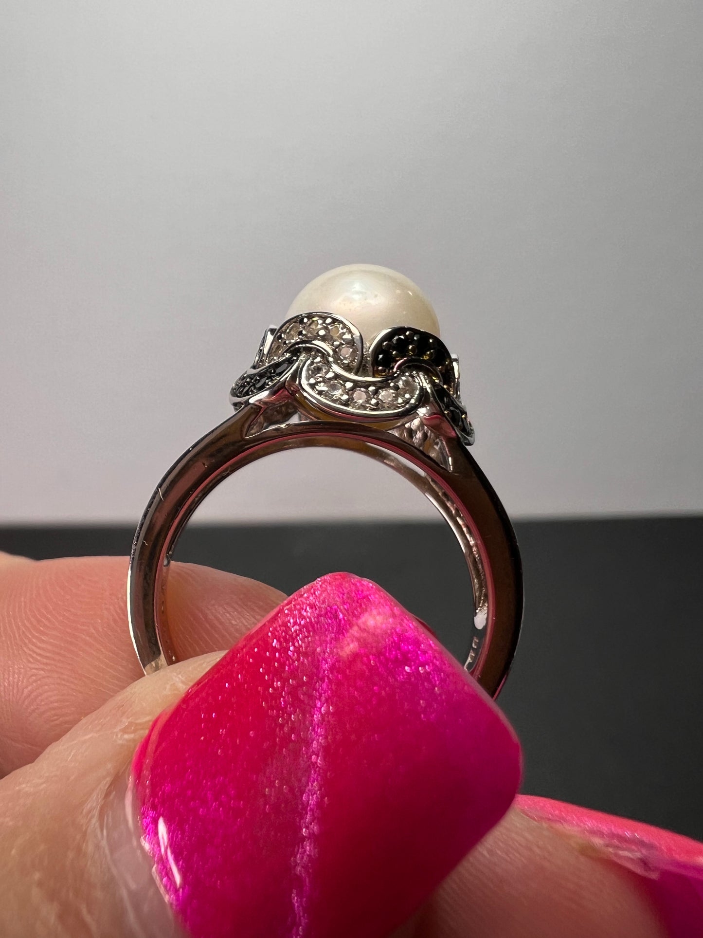 White cultured pearl and multi gem sterling silver ring size 9 *NEW*