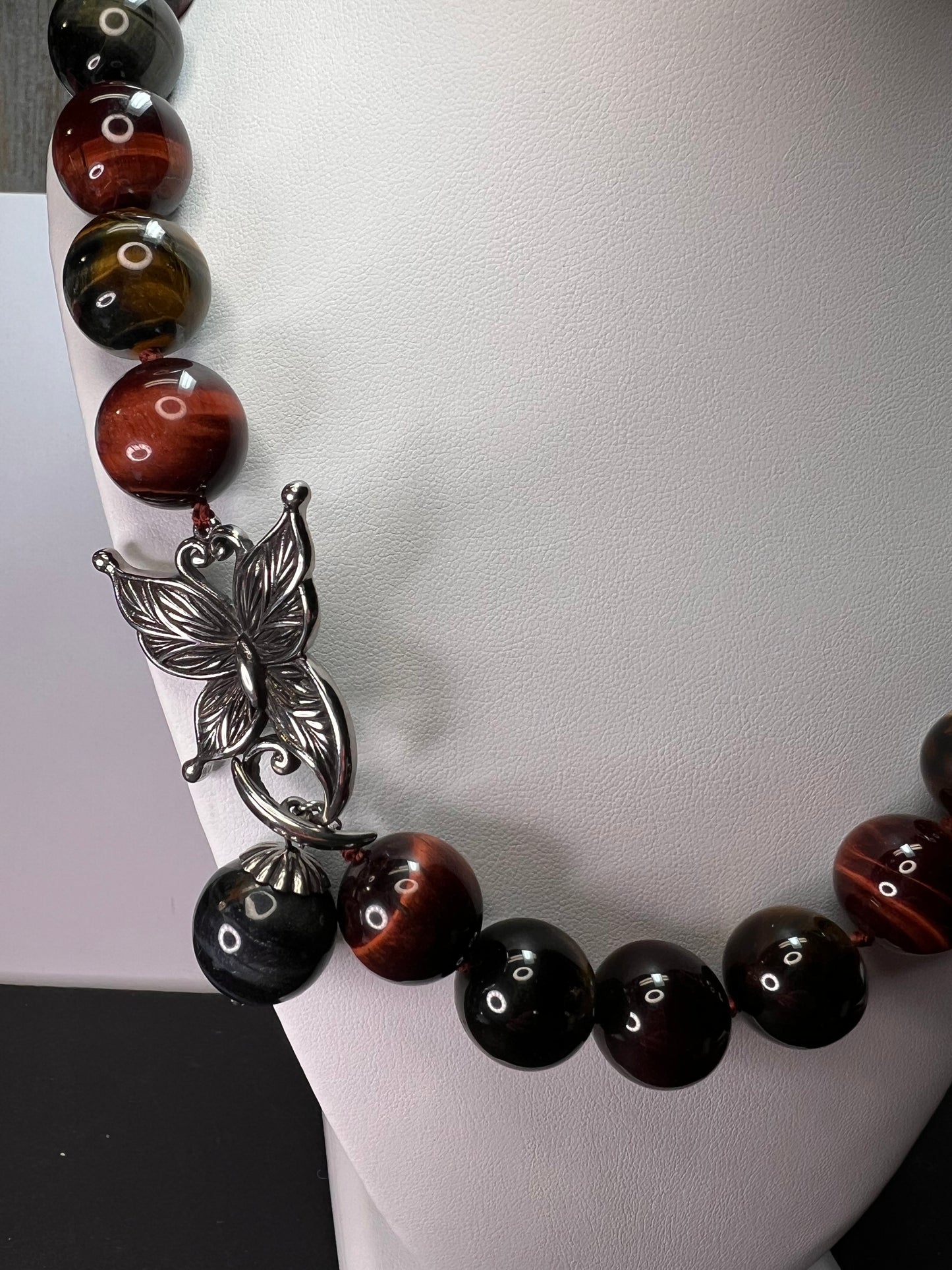 Multi tigers eye beaded knotted necklace with stainless steel toggle clasp