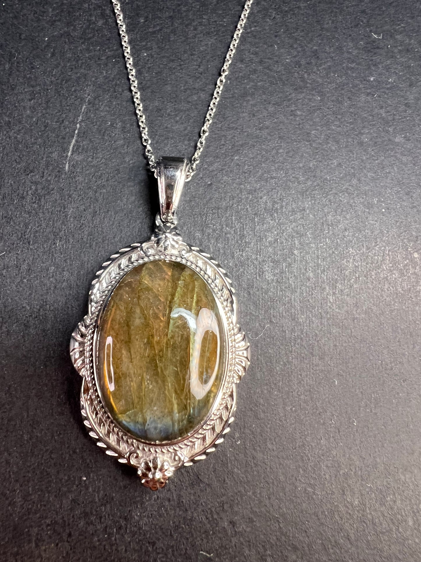 NEW Flashy fire labradorite pendant and chain in stainless steel 20inch