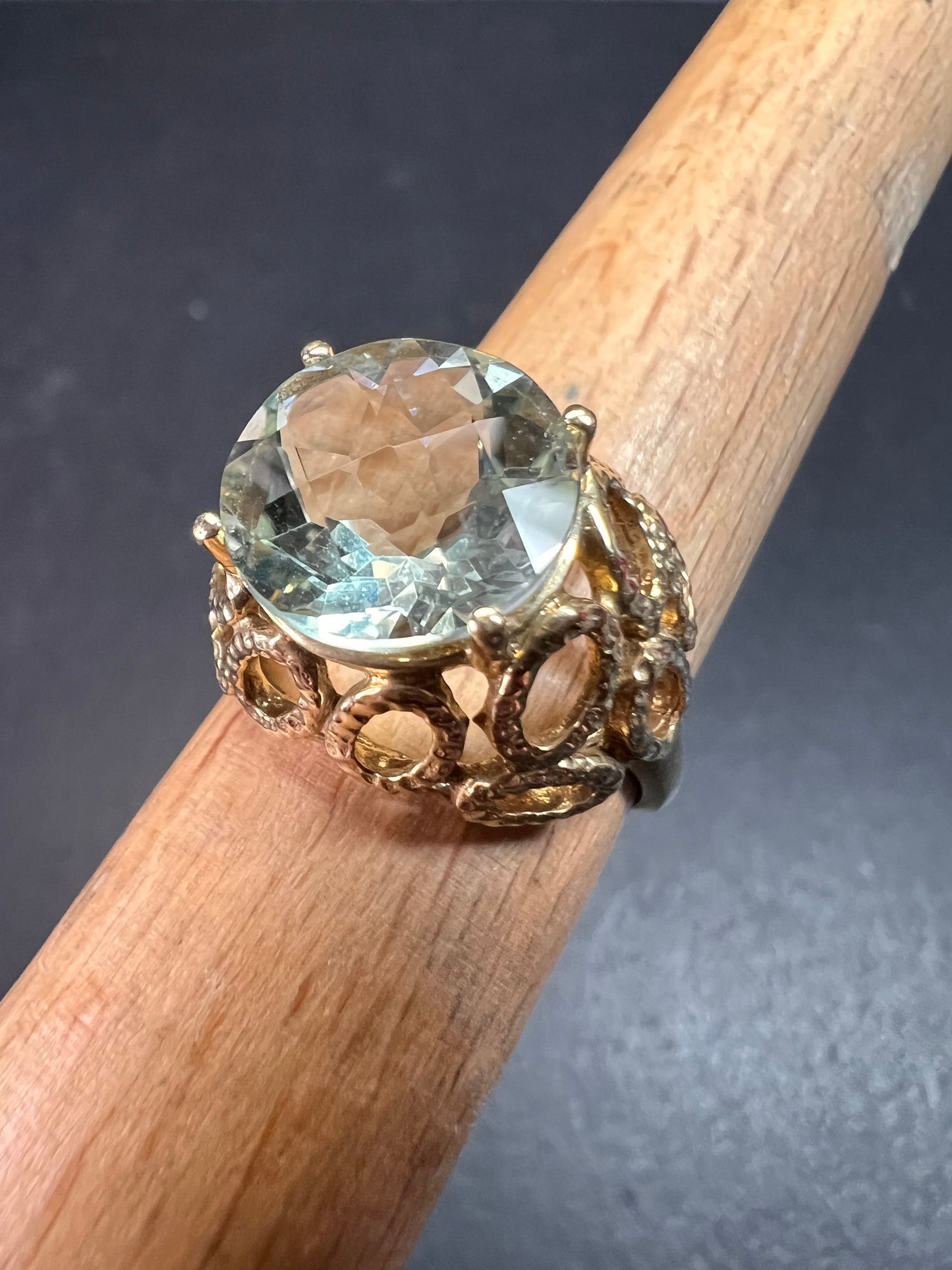 Vintage 10K Yellow Gold Prasiolite (Green Amethyst) Filigree Statement Ring Size 7
