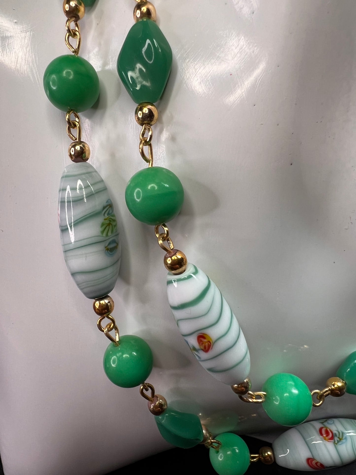 Vintage 32" Italian Murano Art Glass Green Floral Beaded Necklace