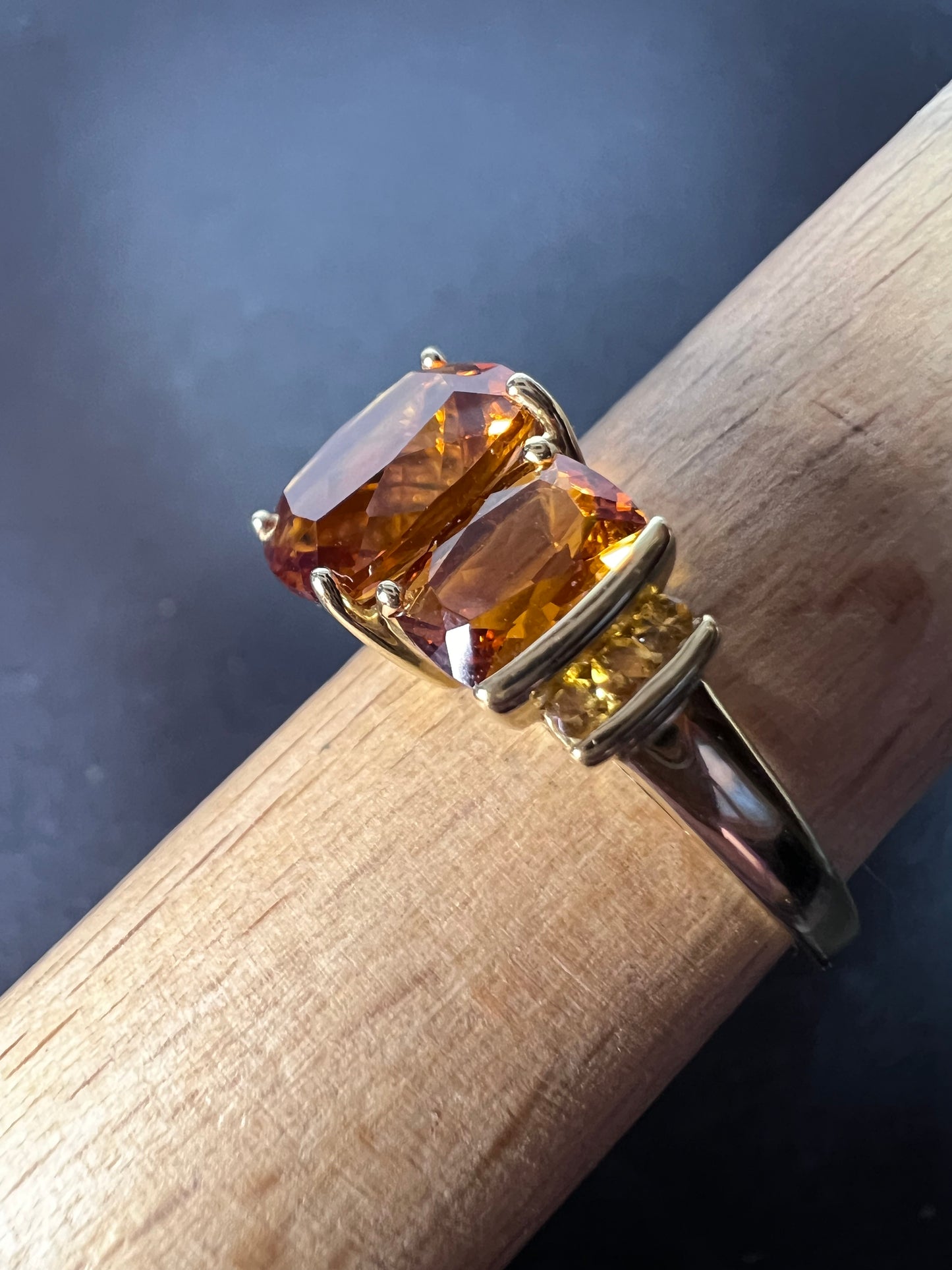 10k gold Mandarin citrine 3 stone Samuel Aaron ring size 9