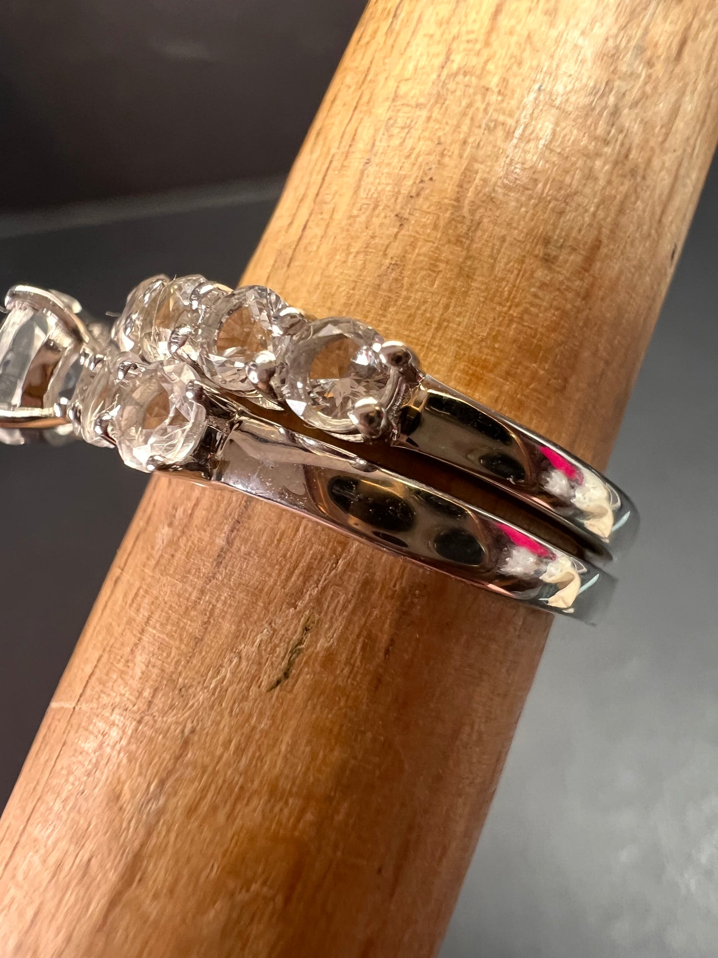 NEW White topaz stackable ring set in platinum over sterling silver size 5