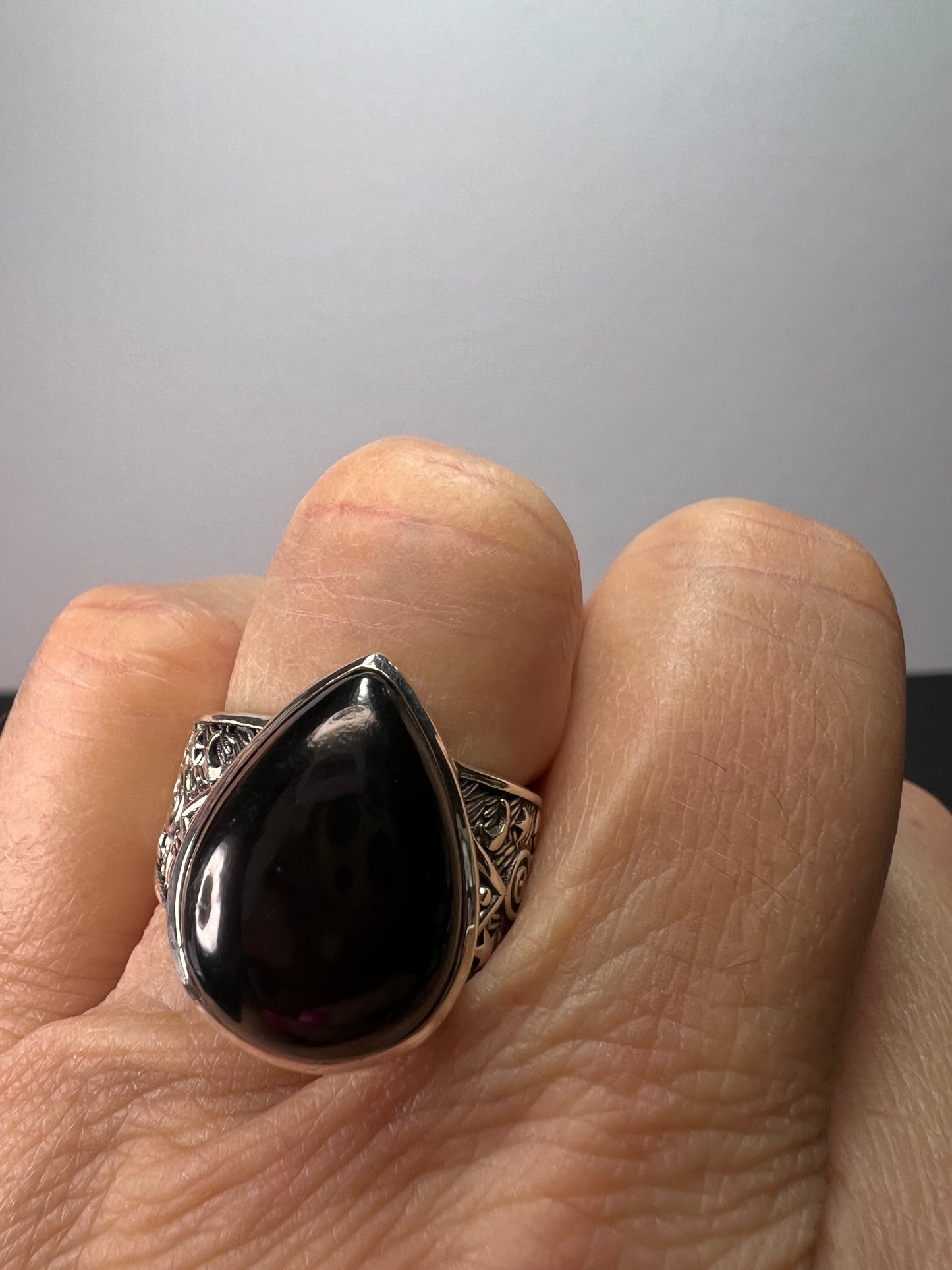 Elite shungite sterling silver teardrop ring size 7