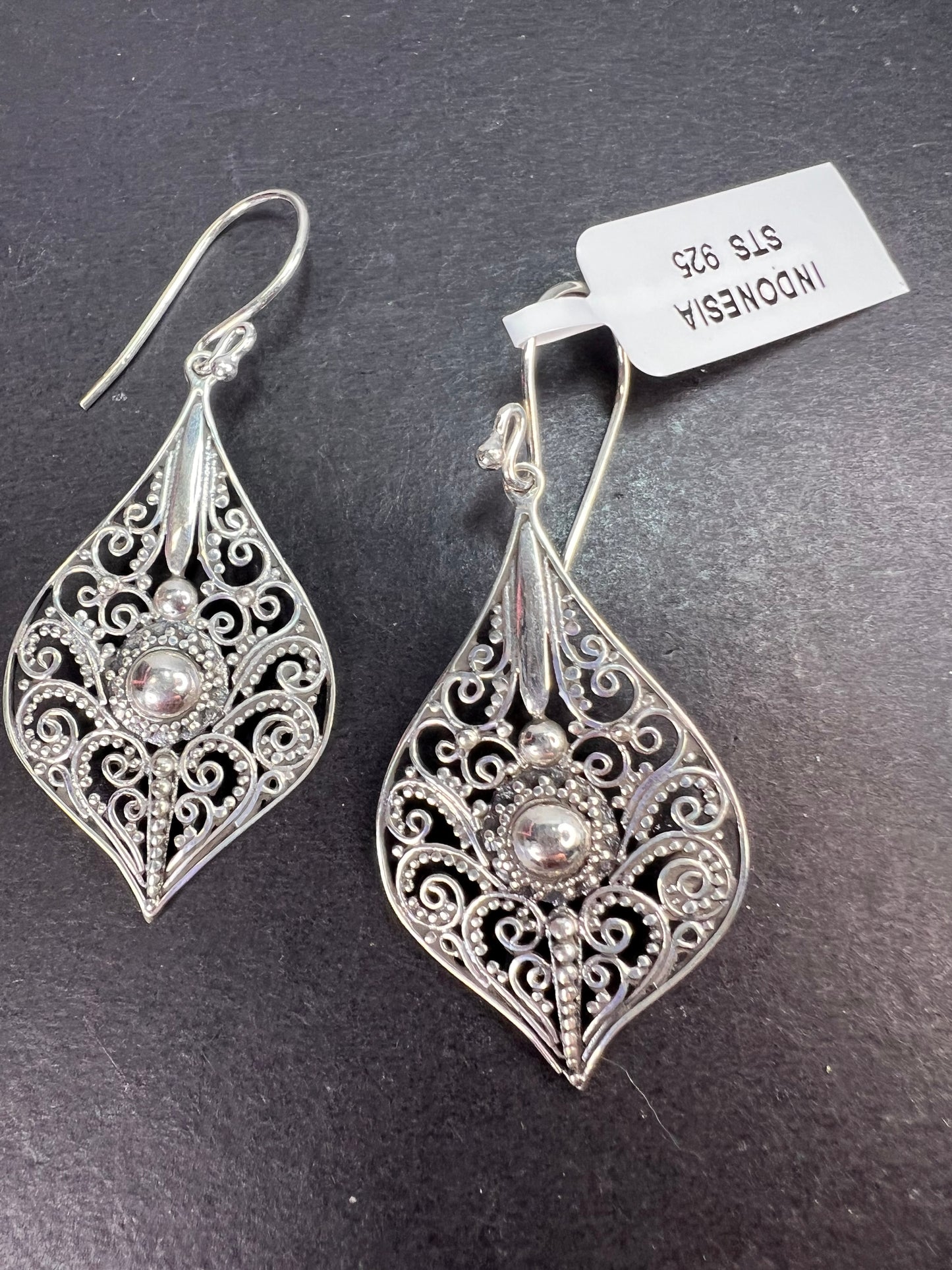 Bali sterling silver ornate dangle earrings