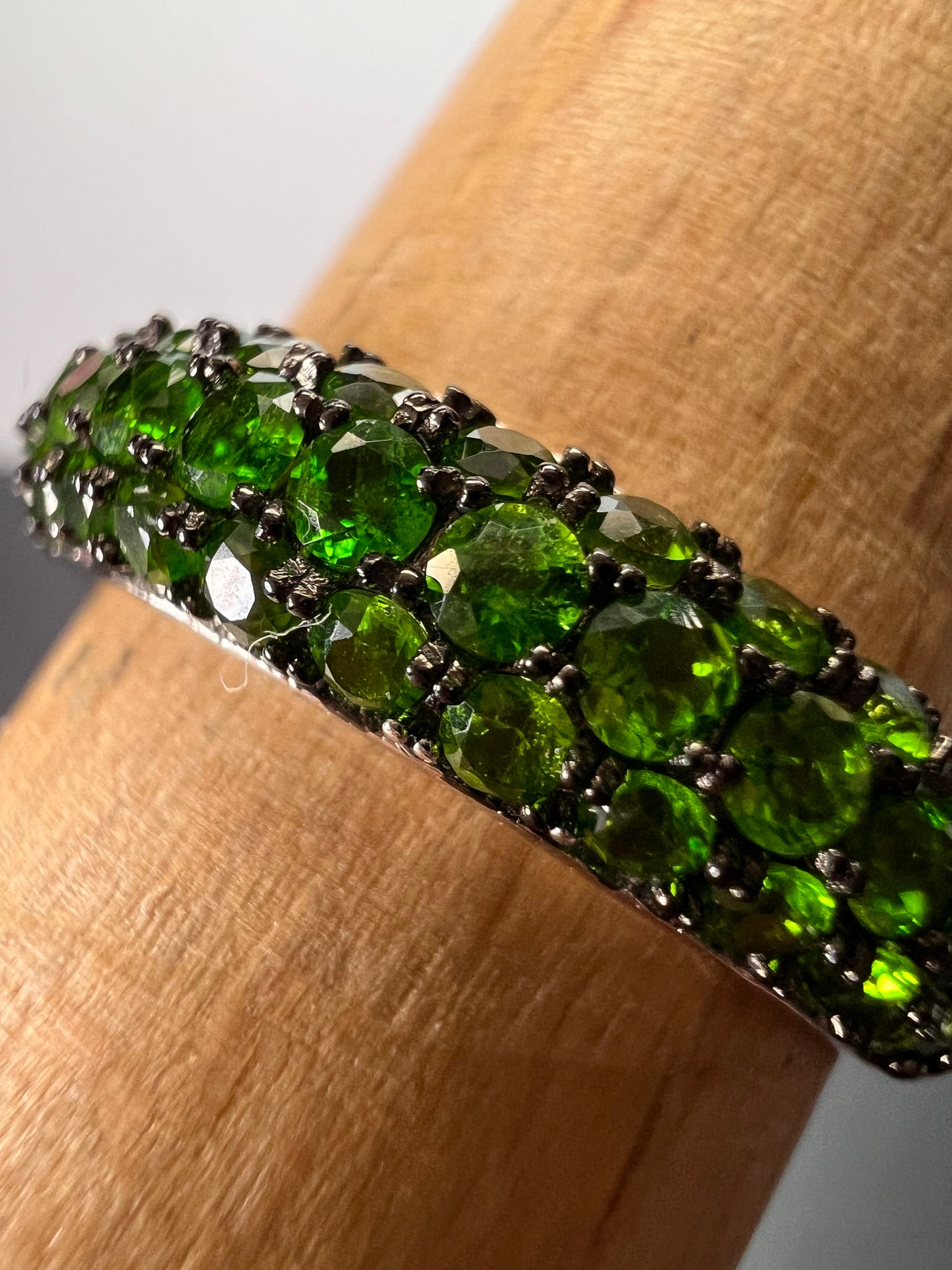 Green Chrome Diopside Rhodium Over Sterling Silver Ring 1.18ctw size 9