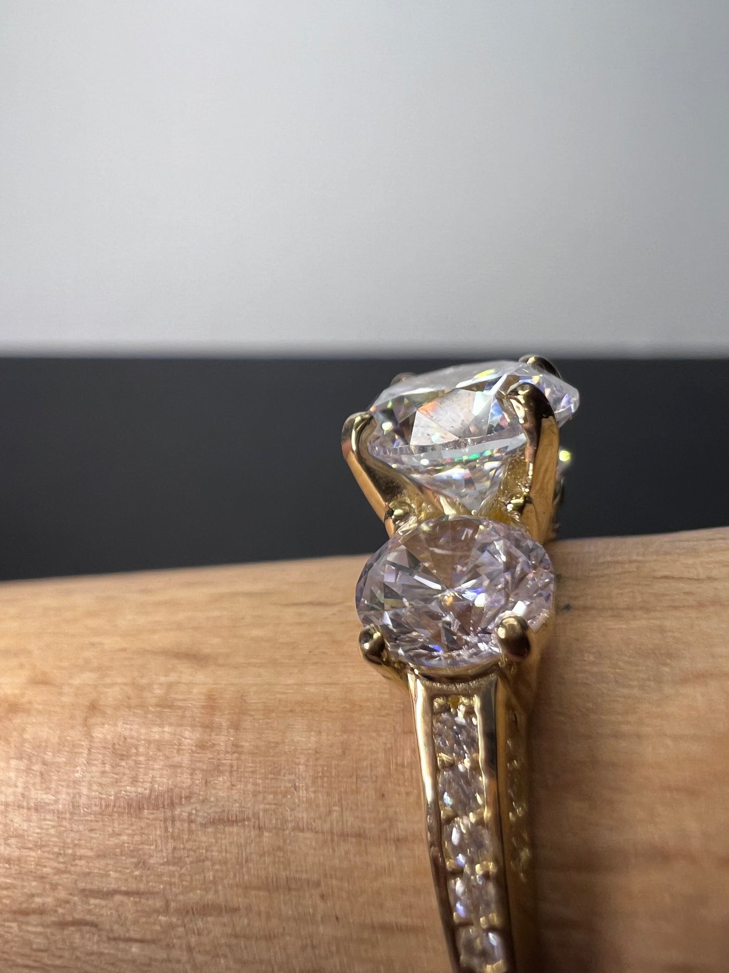 10k gold CZ past present and future ring size 9