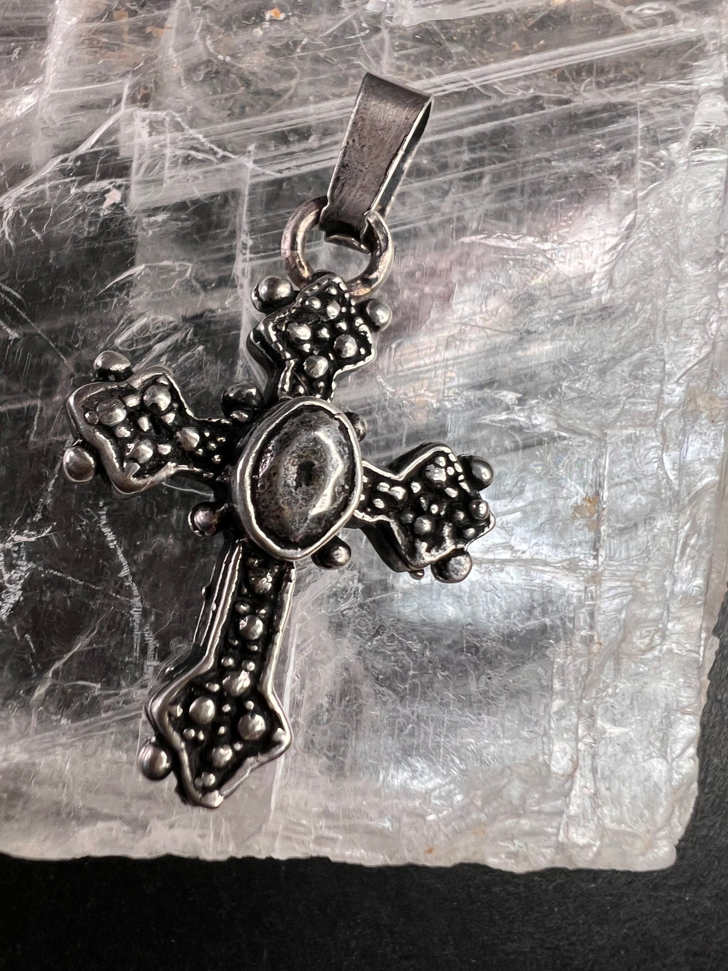 Vintage Sterling Silver Ornate Cross Pendant 4.27g