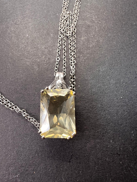 Yellow labradorite pendant necklace in sterling silver with chain