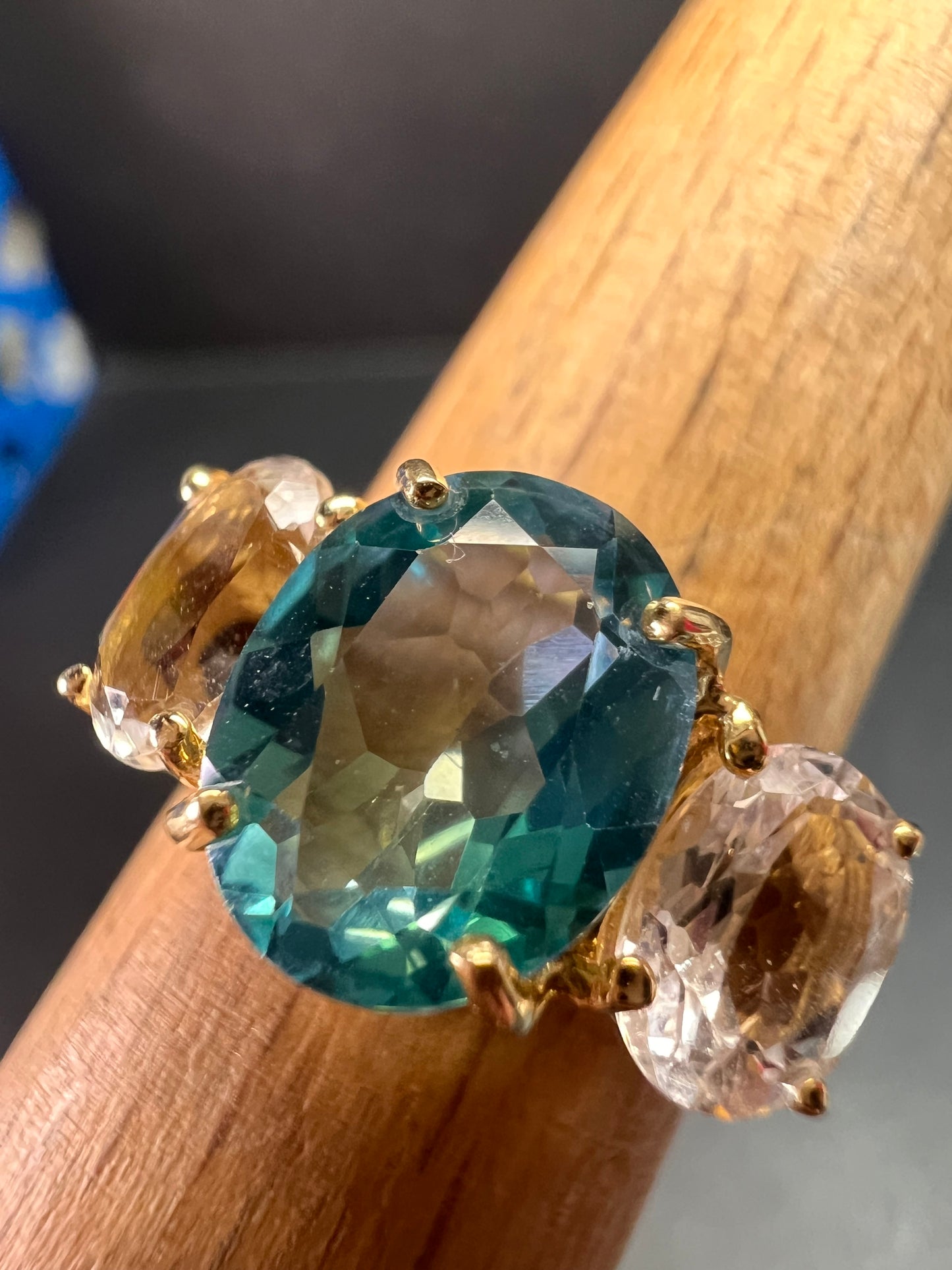 Vintage 10K Yellow Gold Blue Topaz & White Topaz Three-Stone Ring – Size 7