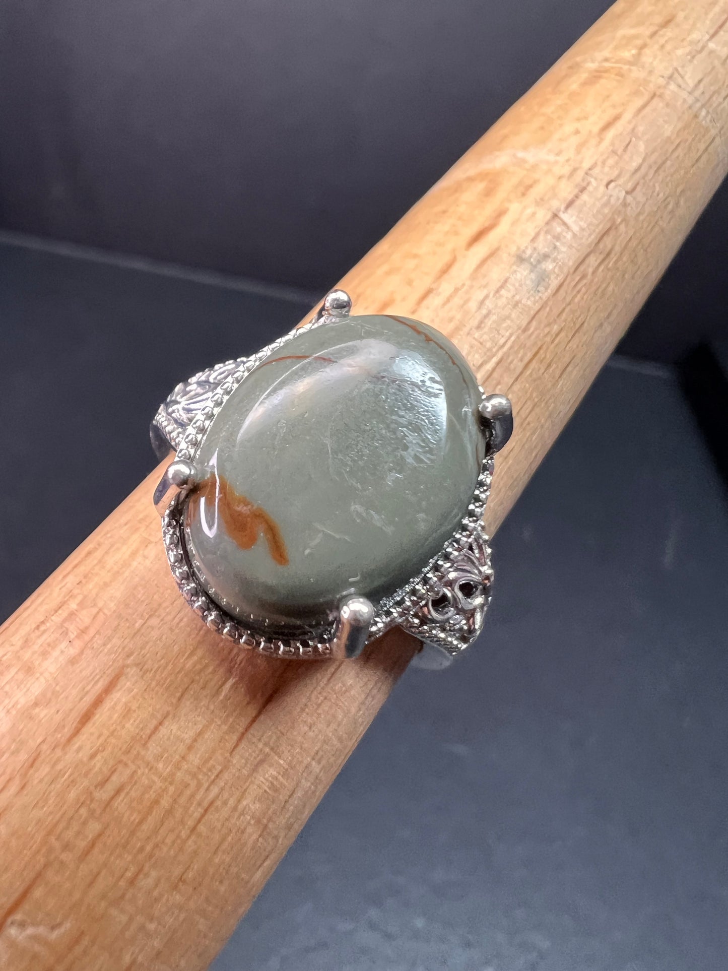 NEW Venus Jasper ring in platinum over brass size 10