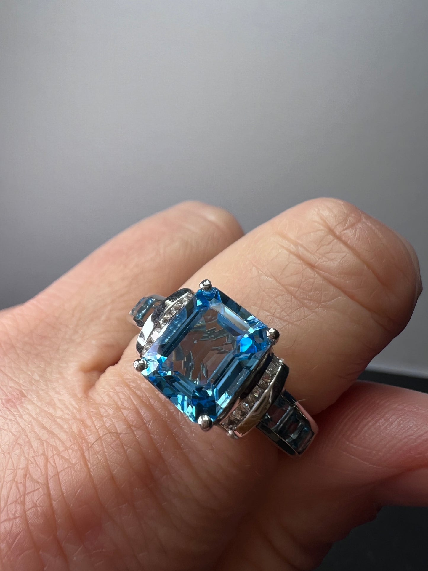 Blue and white topaz sterling silver ring size 9