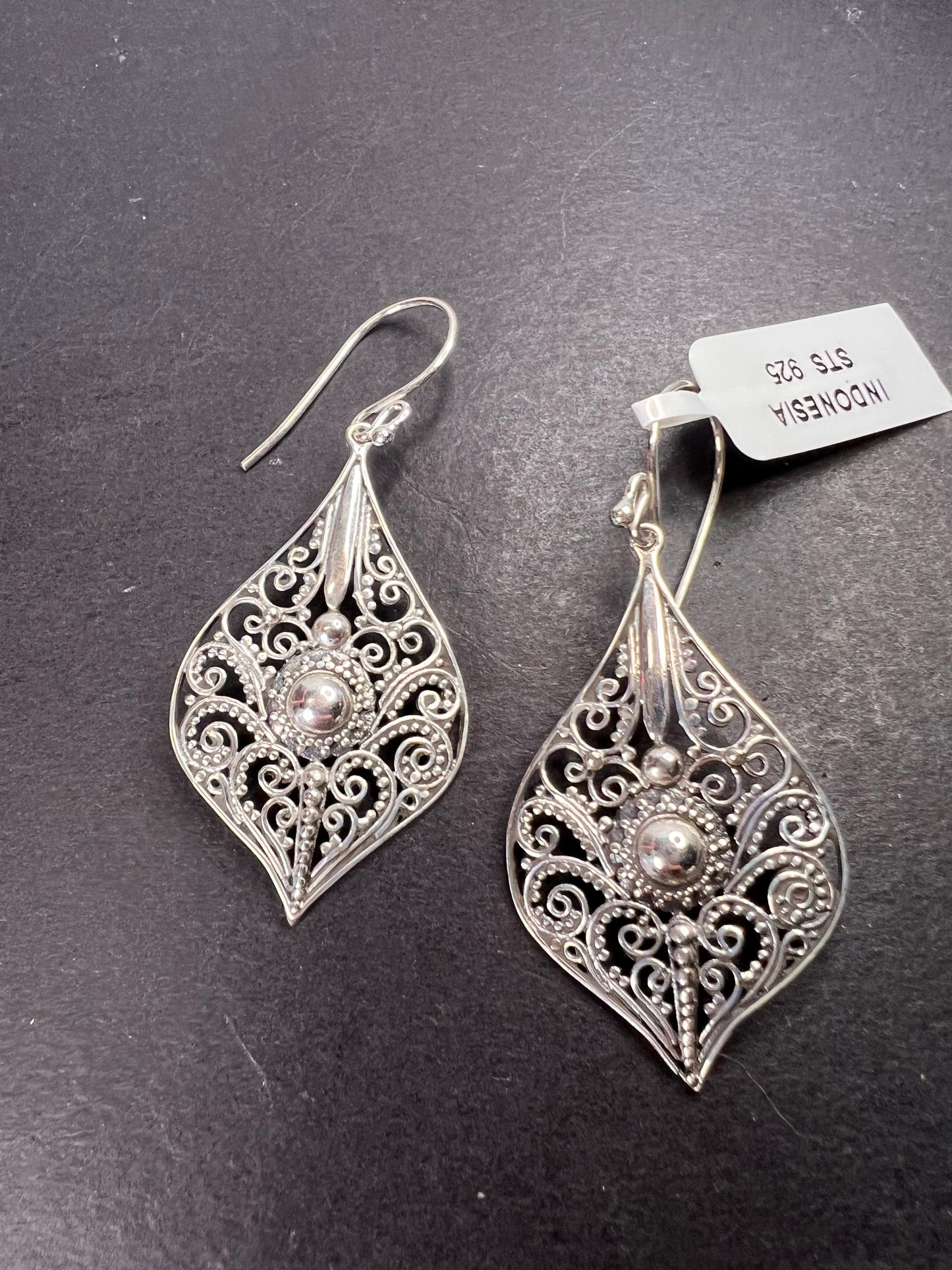 Bali sterling silver ornate dangle earrings