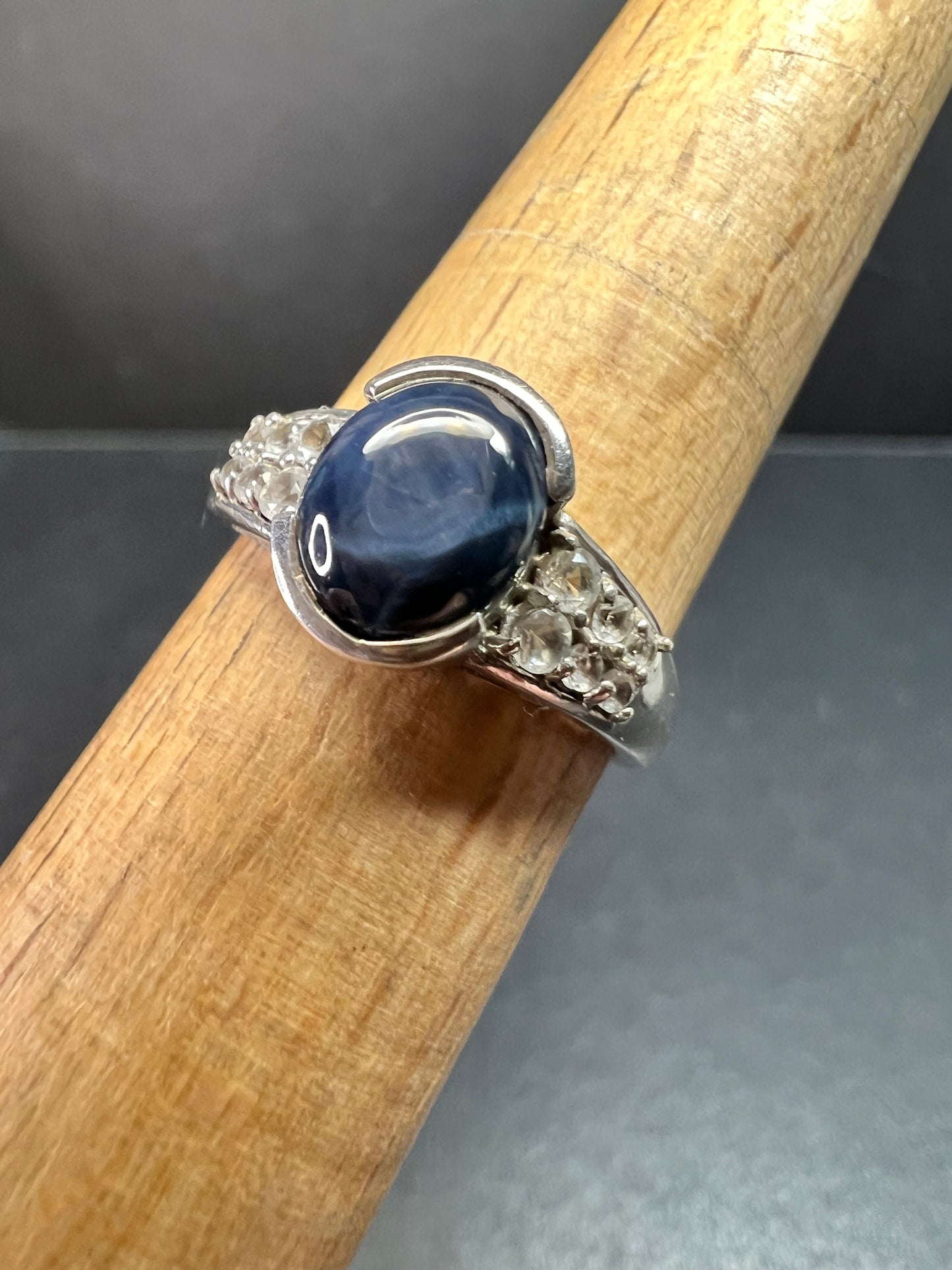 Vintage Star Sapphire & White Topaz Sterling Silver Ring 8