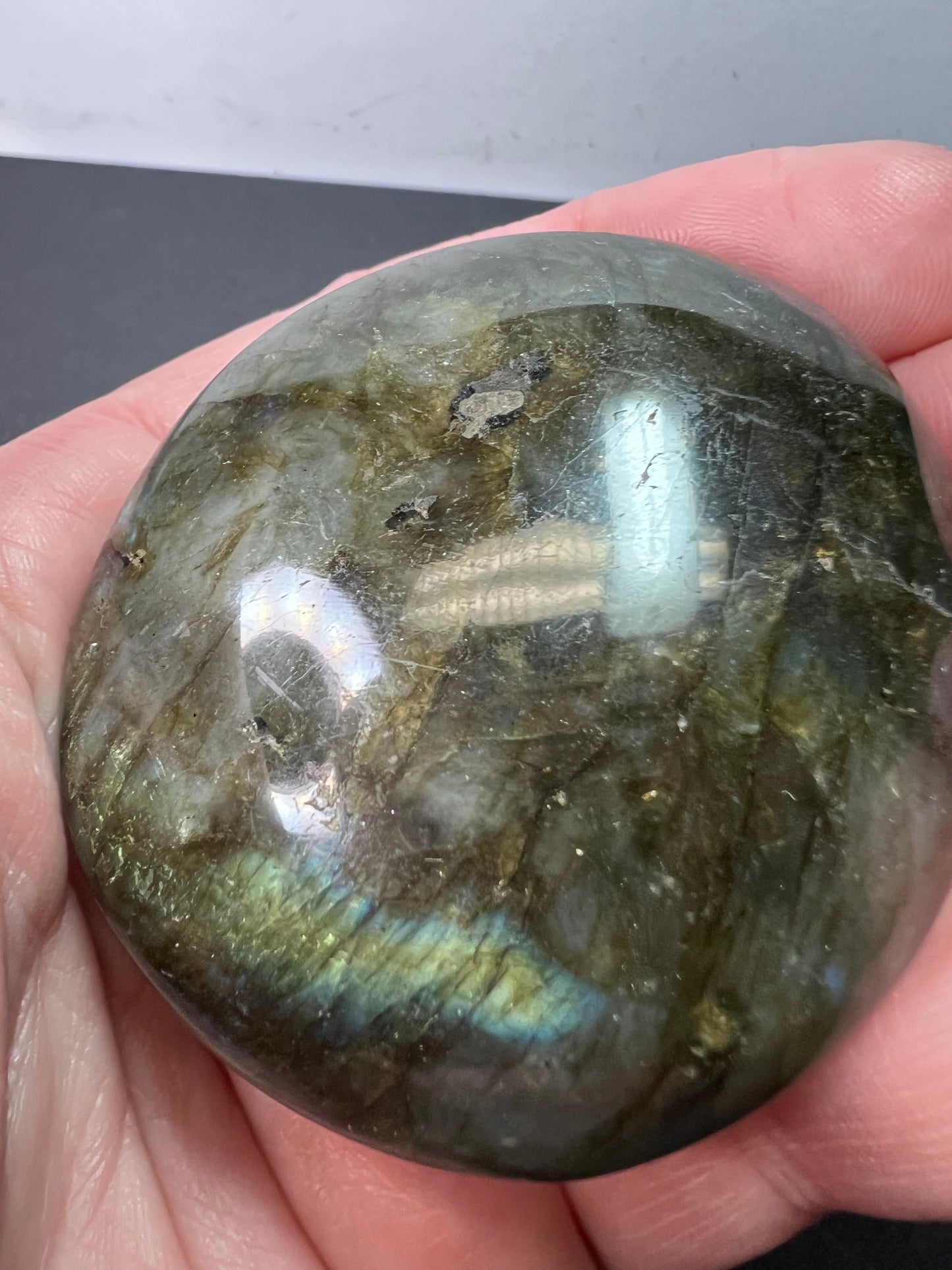 Labradorite palm stone