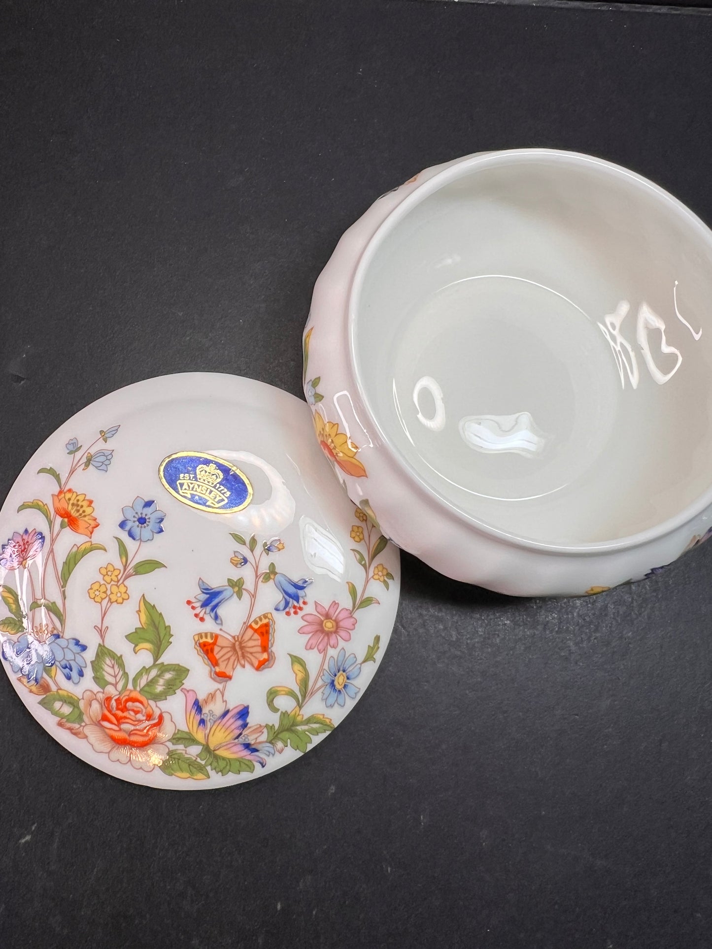 Aynsley Cottage Garden Trinket Box Fine Bone China Made in England
