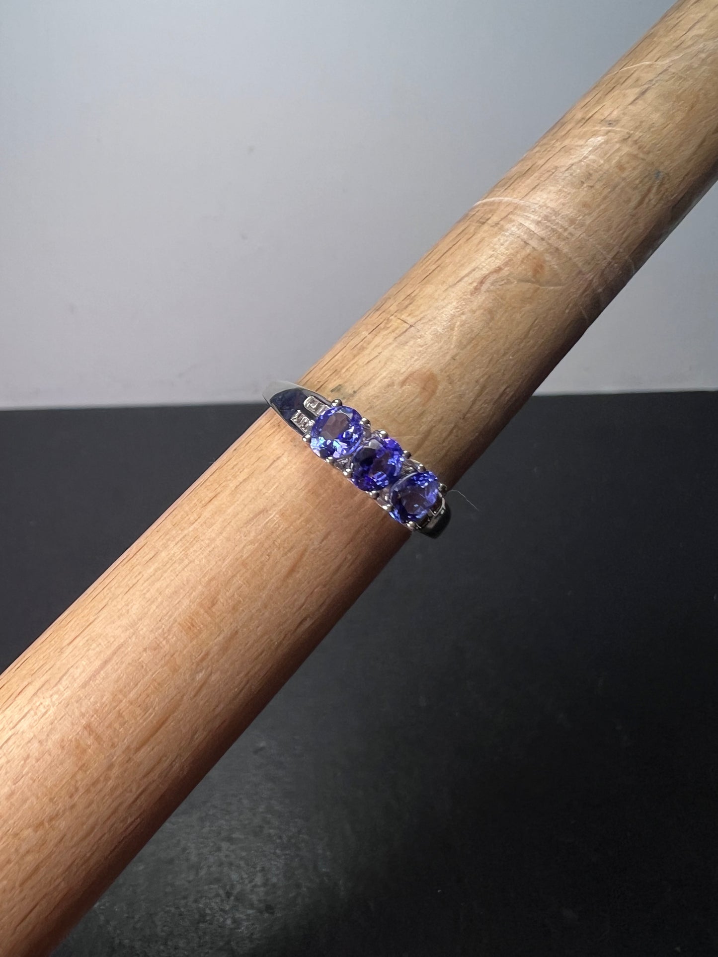 Tanzanite and diamond ring In sterling silver size 9