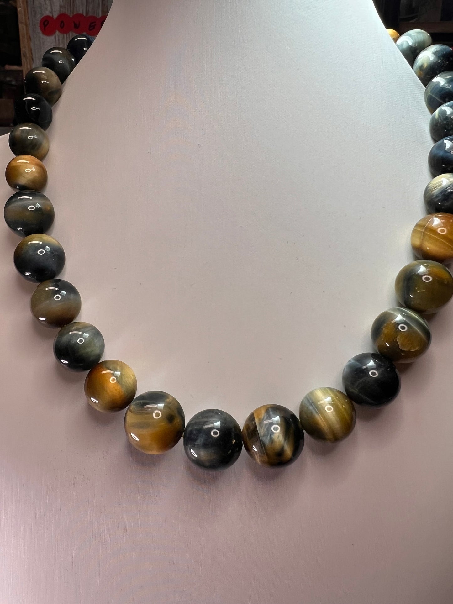 Bi color tigers eye 18 inch graduated necklace with sterling silver magnetic clasp