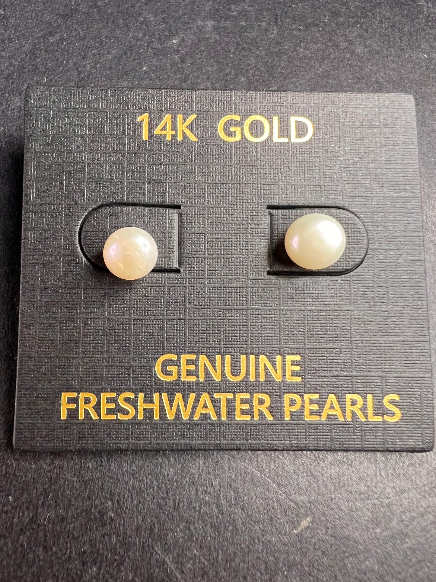 NEW 14k gold freshwater pearl stud earrings 6mm