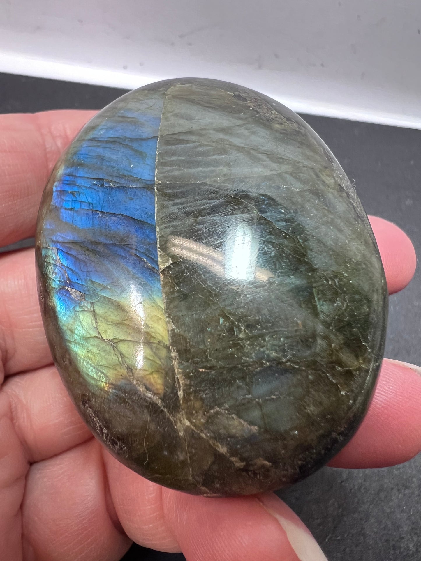 Labradorite palm stone