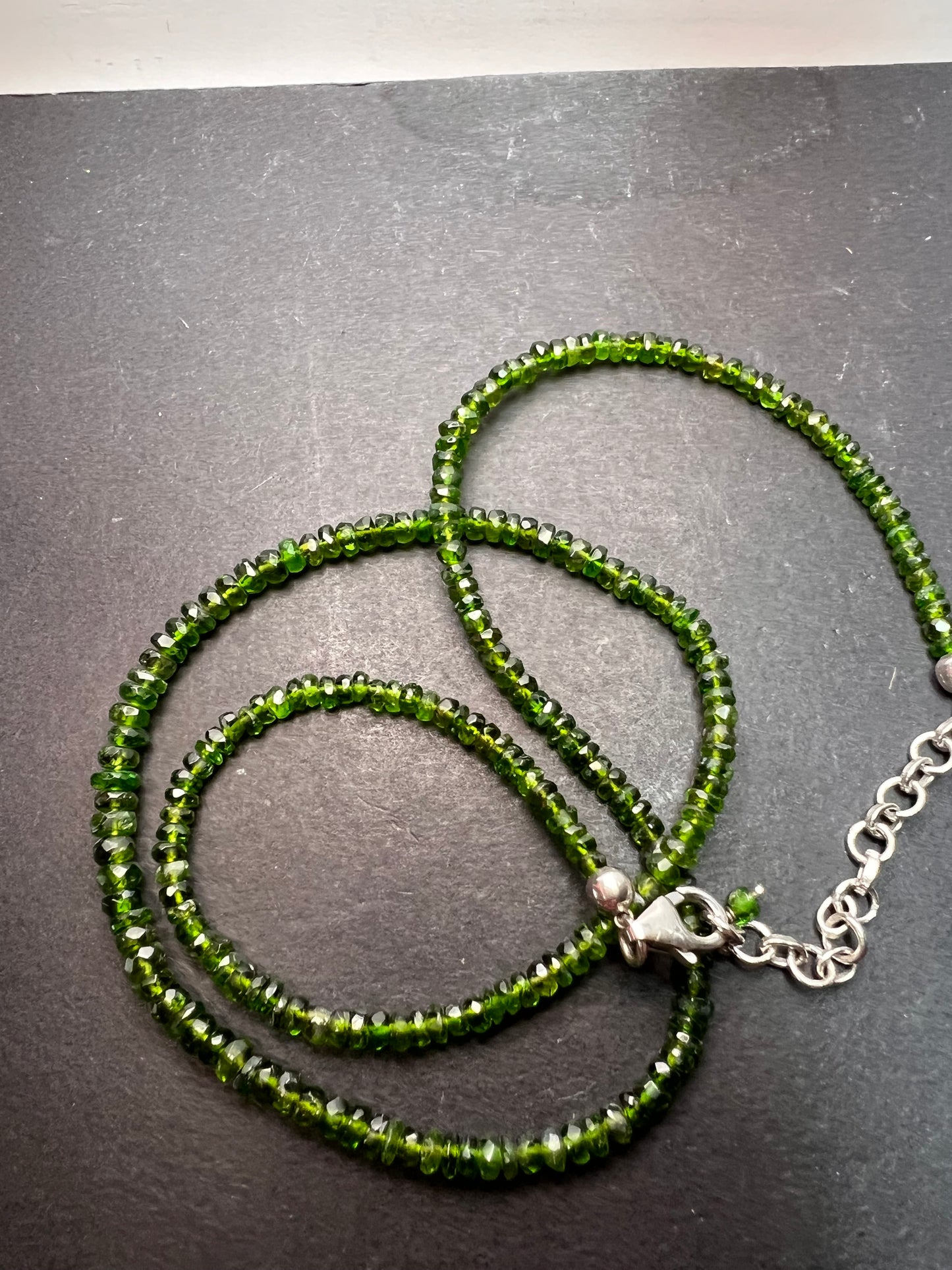 Chrome diopside faceted rondelle necklace