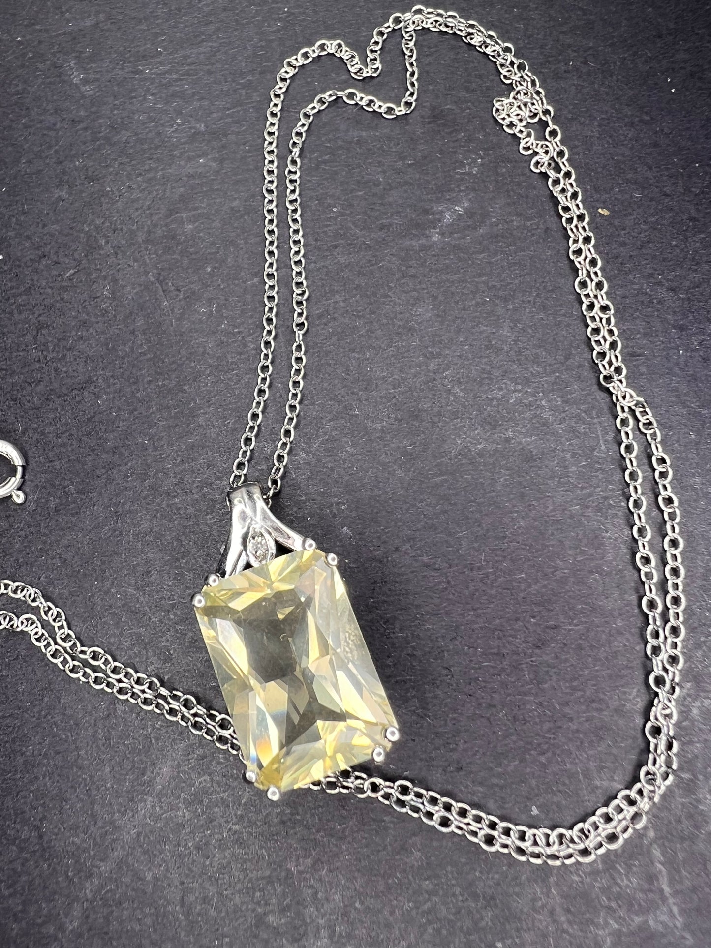 Yellow labradorite pendant necklace in sterling silver with chain