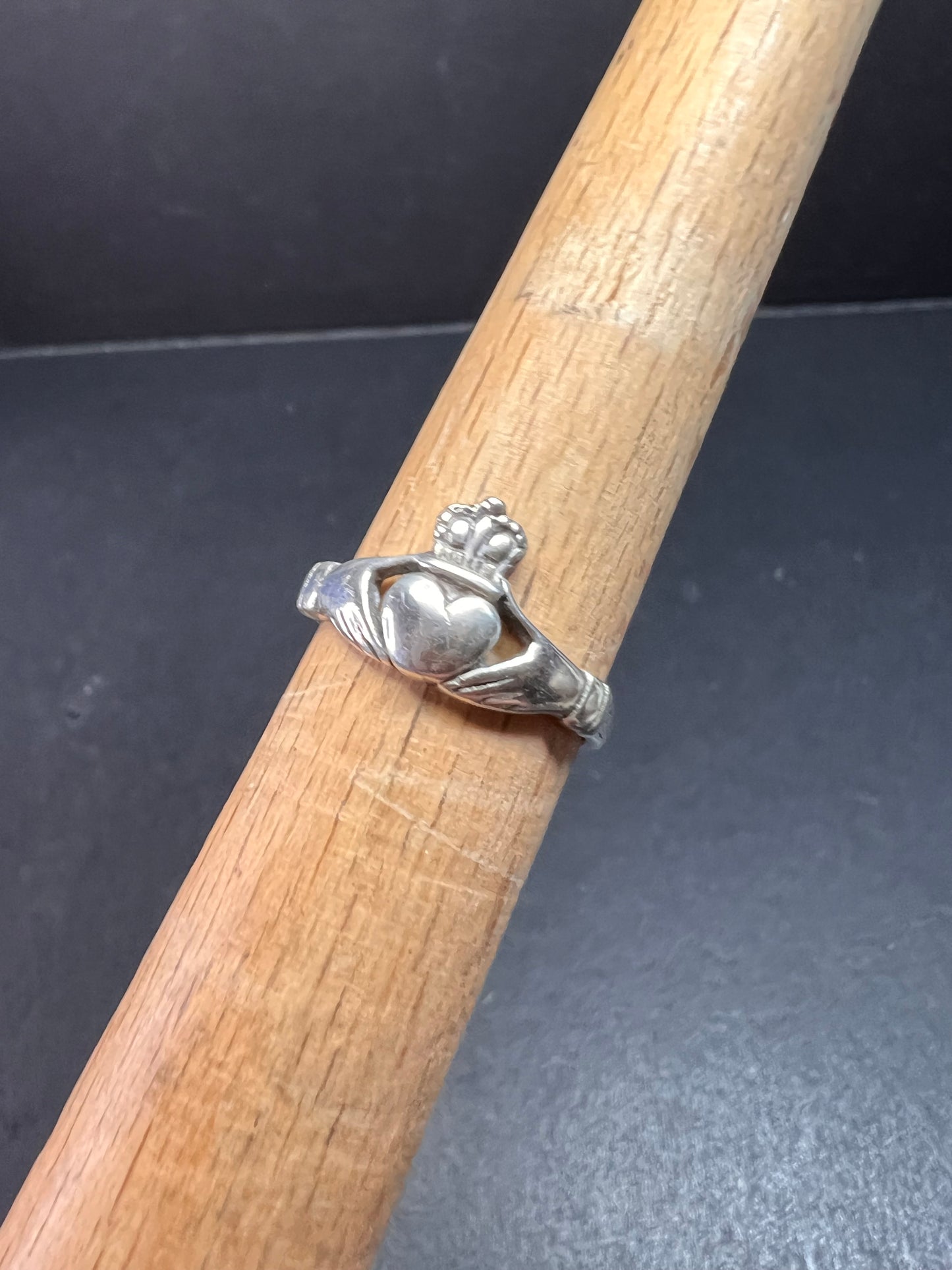Vintage claddagh sterling silver ring size 6