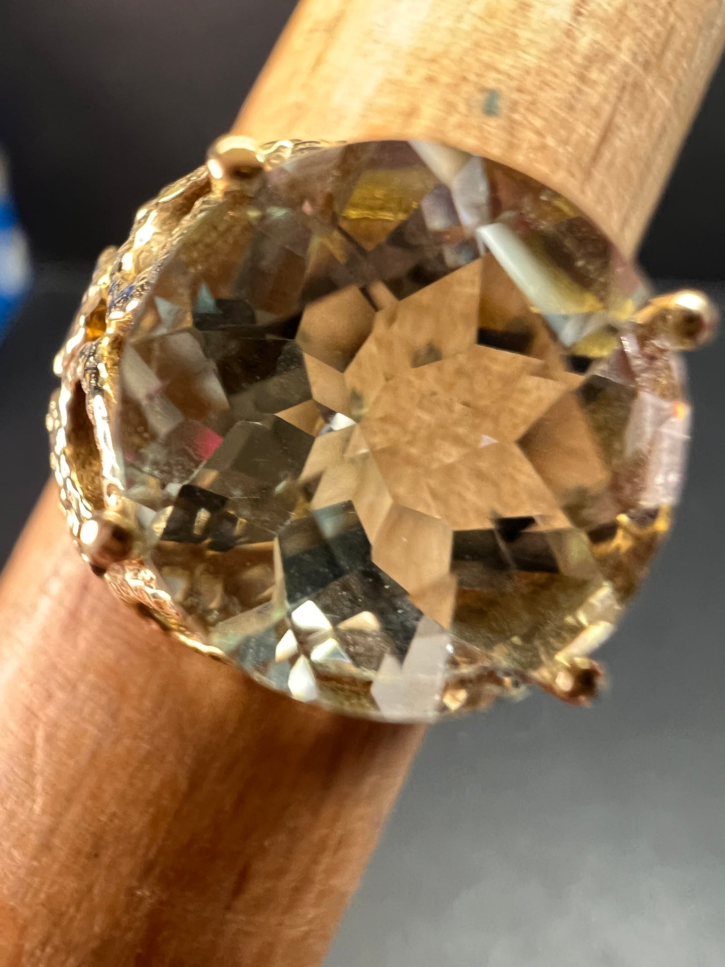 Vintage 10K Yellow Gold Prasiolite (Green Amethyst) Filigree Statement Ring Size 7