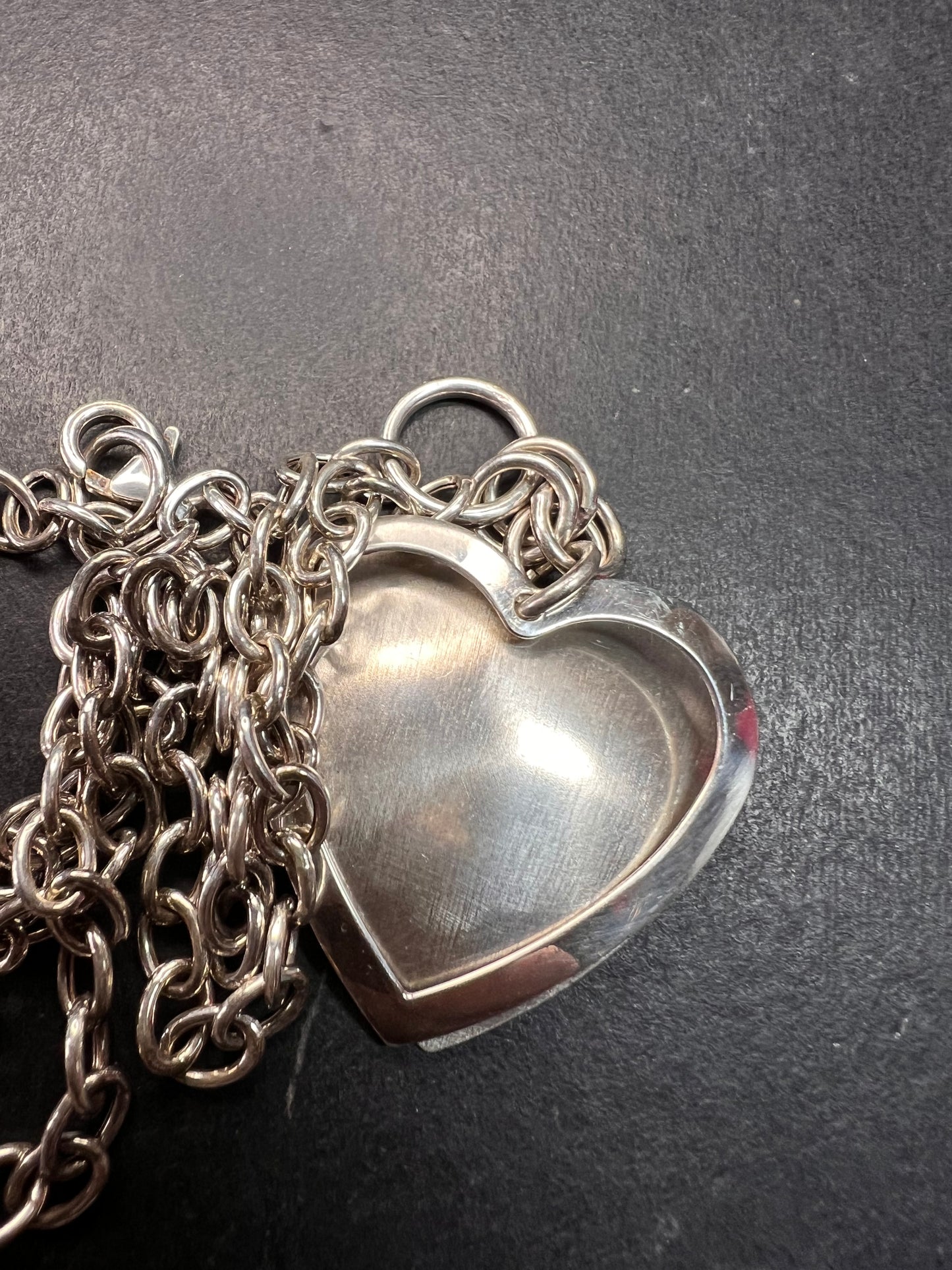 Vintage sterling silver heart framed pendant and chain necklace