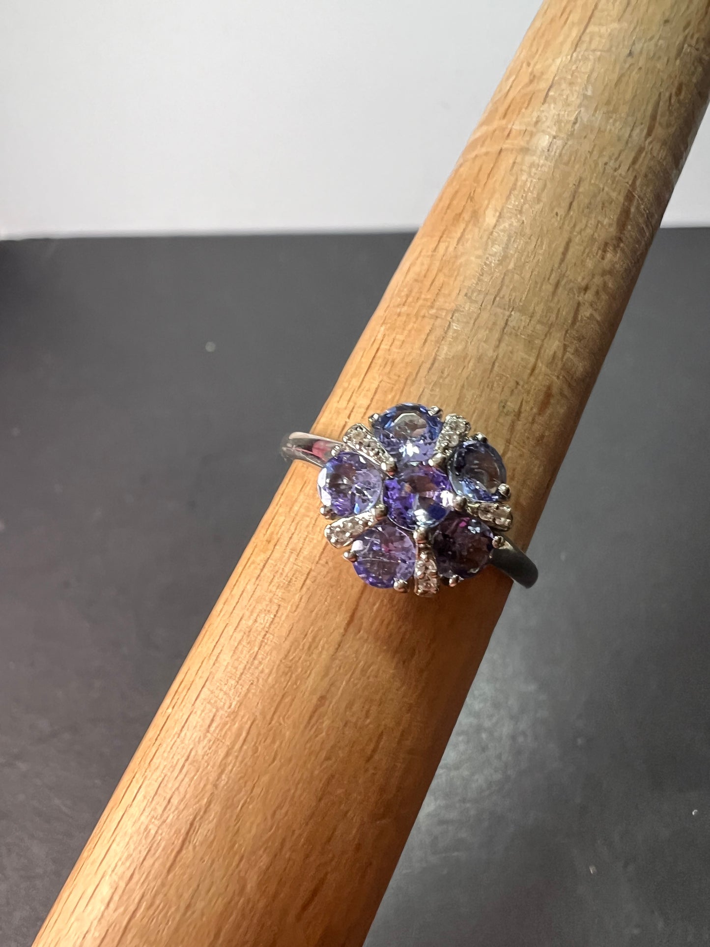 Tanzanite and zircon sterling silver ring size 9