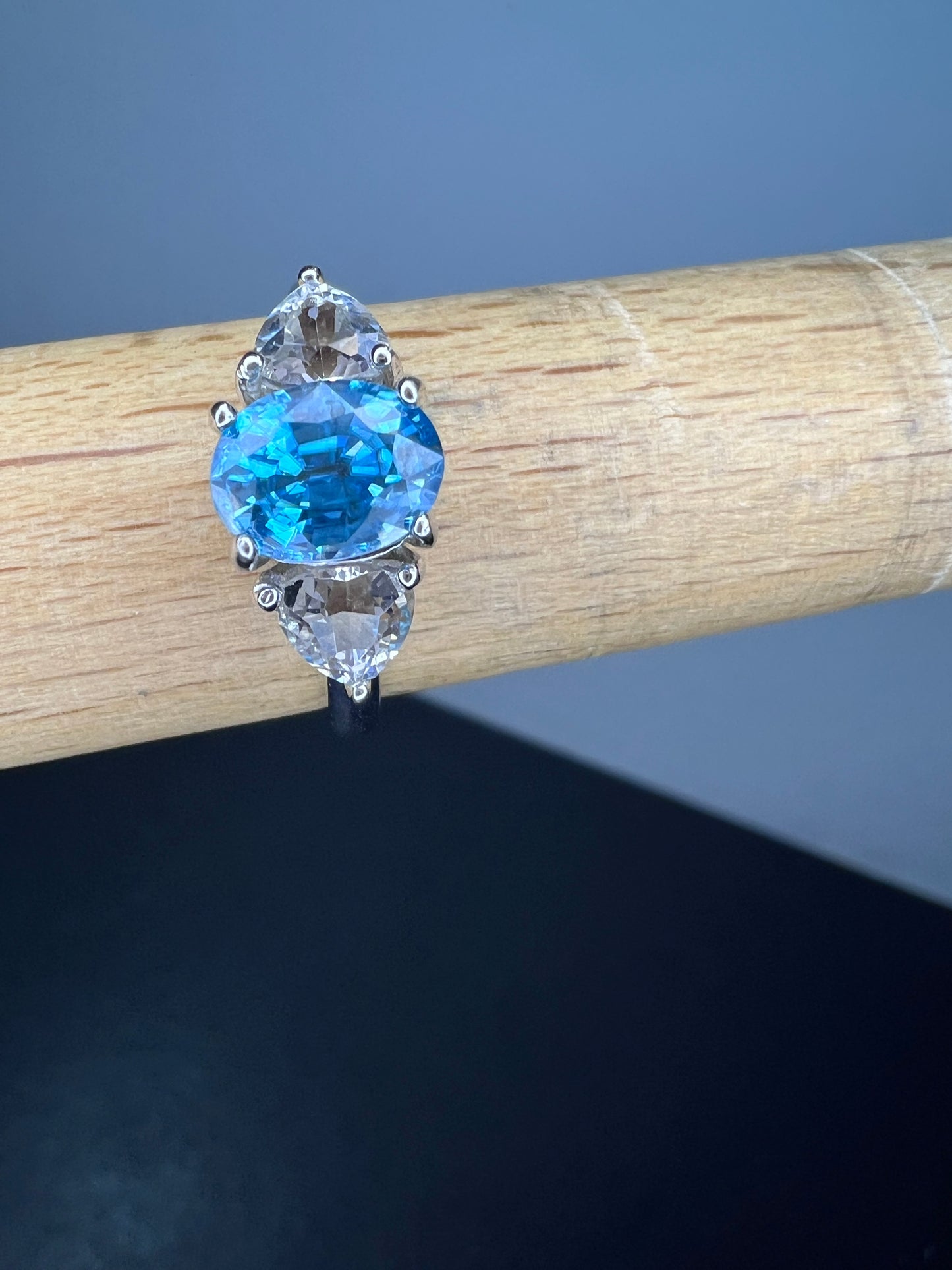 Blue and white topaz sterling silver ring size 9