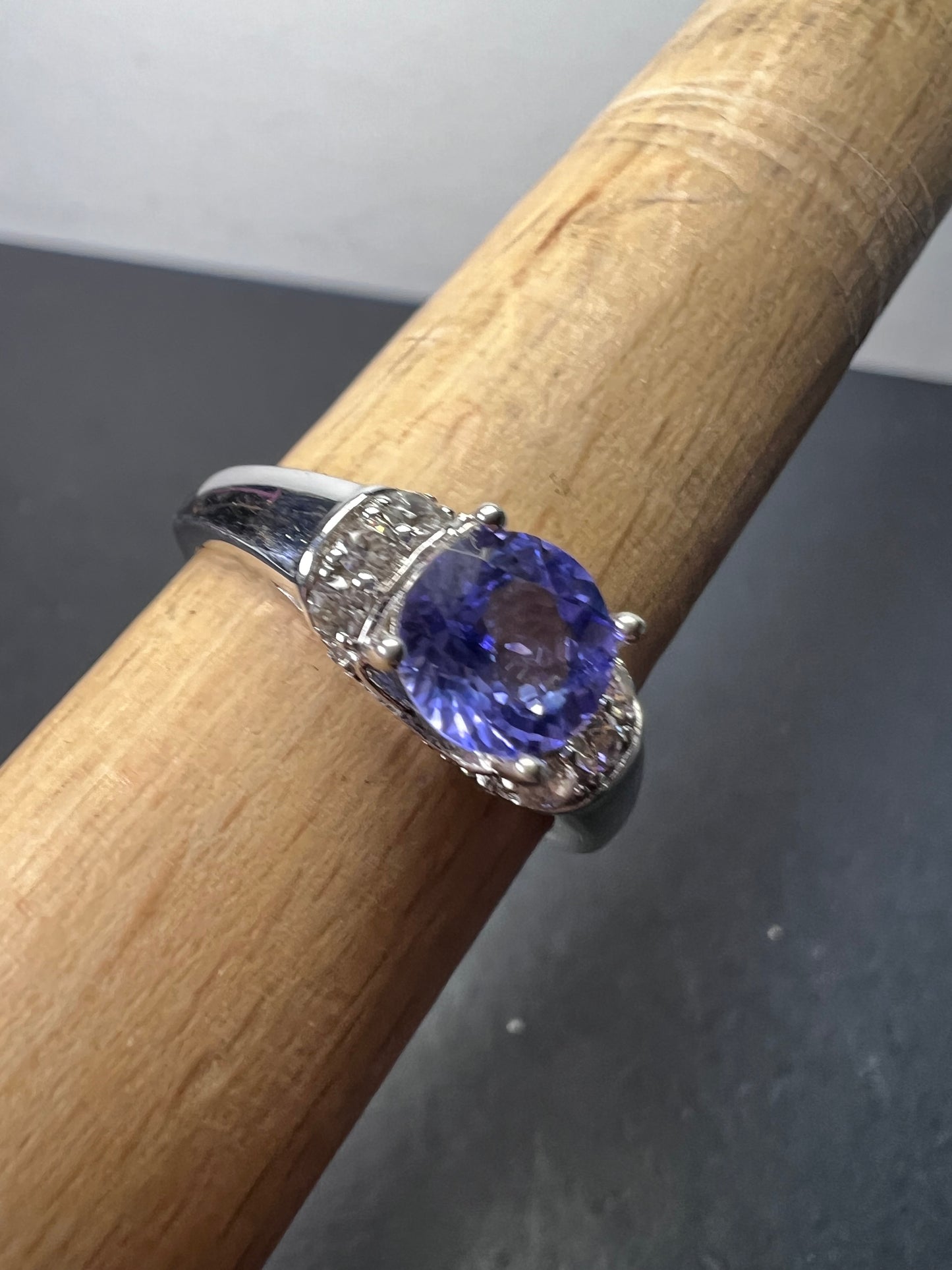 Tanzanite and white topaz sterling silver ring size 9