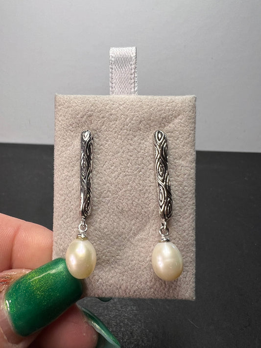 Thai sterling silver freshwater pearl drop earrings