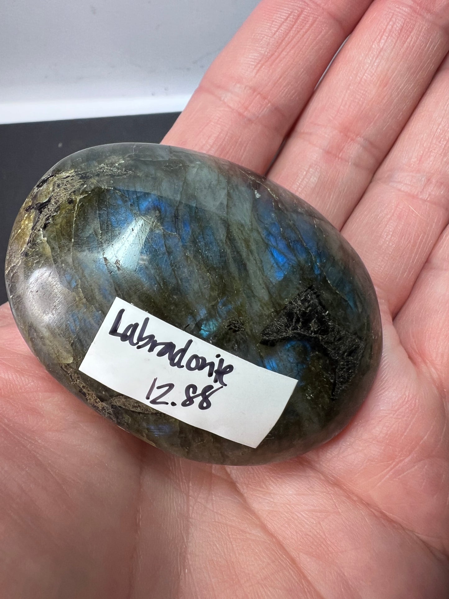 Labradorite palm stone